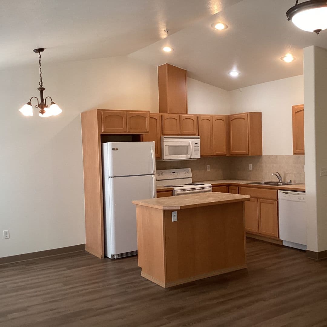 Spokane Valley Apartment: Rosevue Apartments