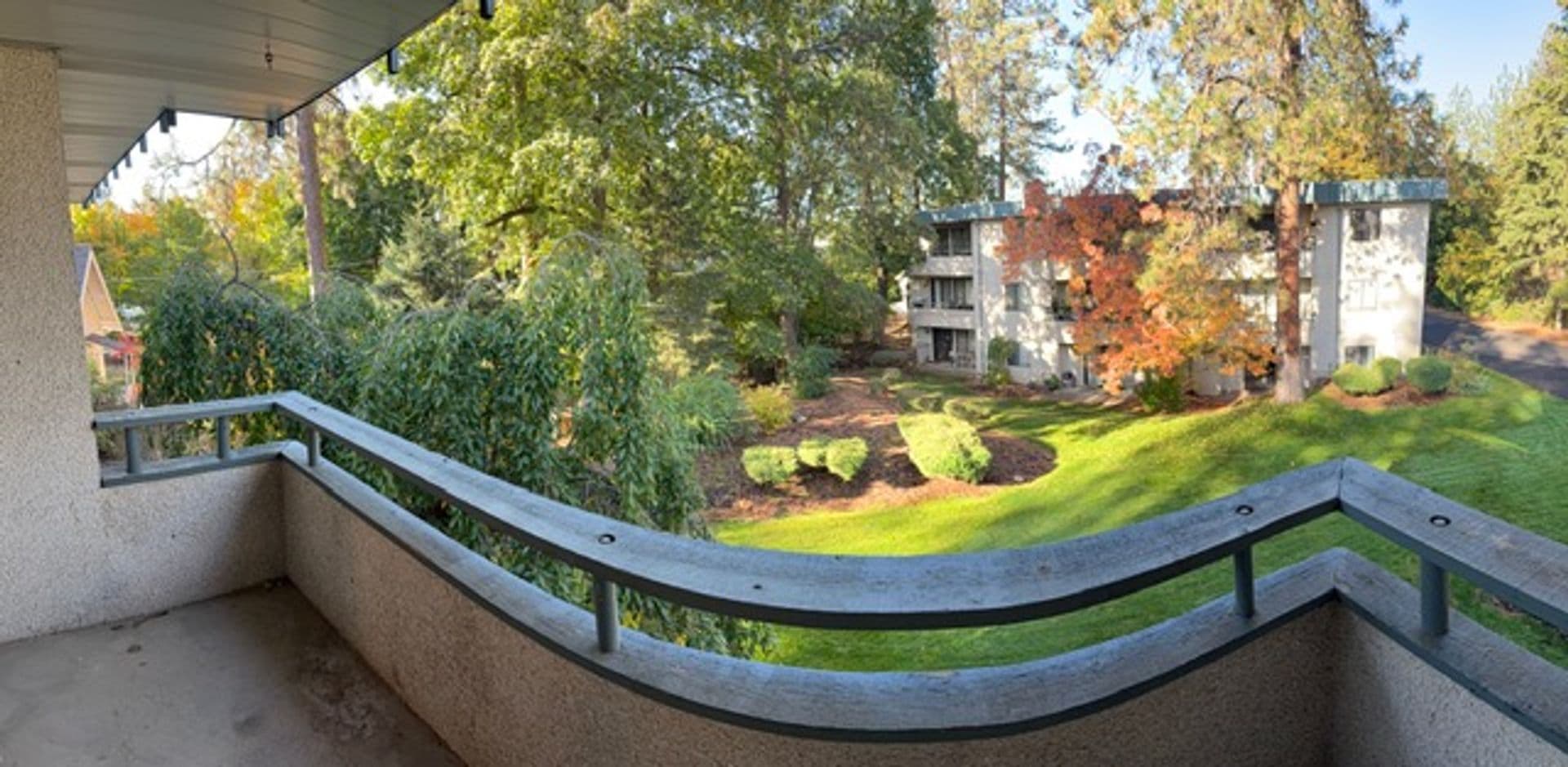Spokane Apartment: Forrest Glyn