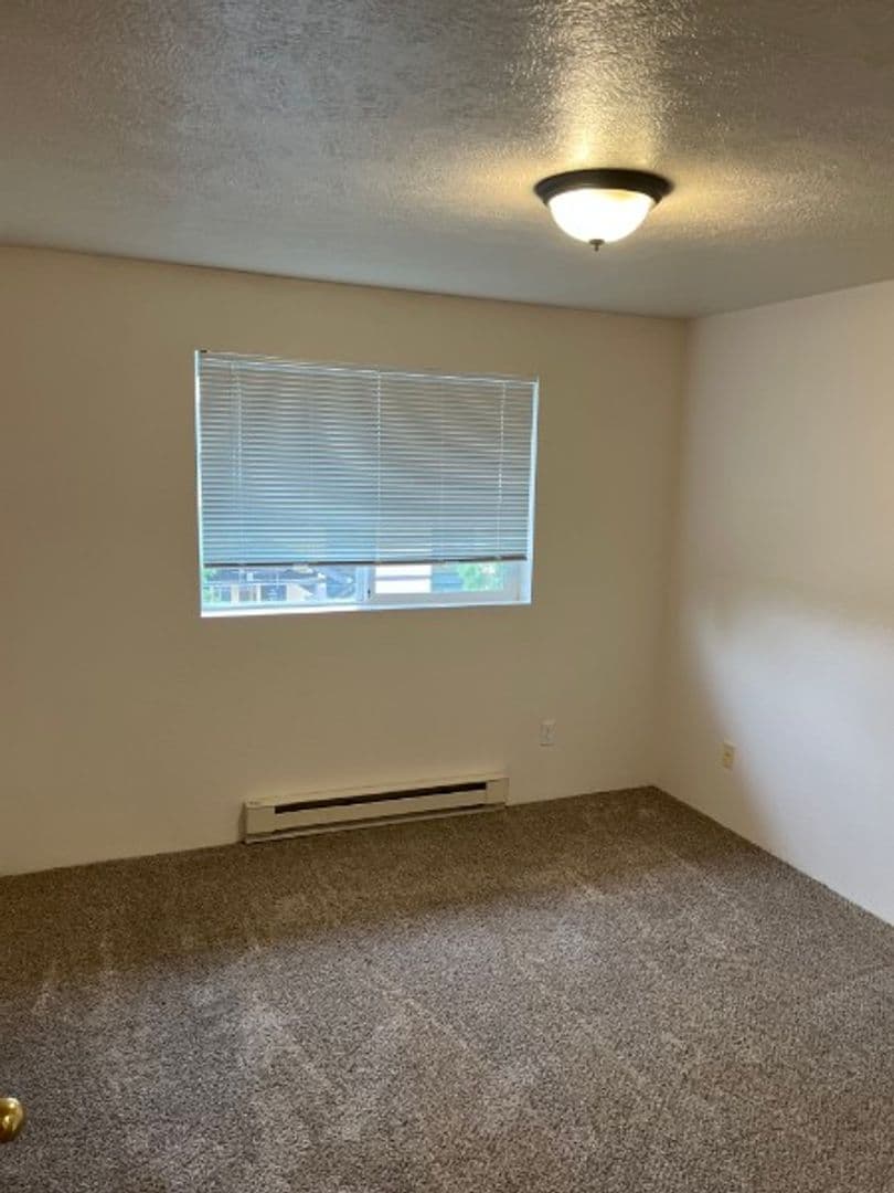 Spokane Valley Apartment: 1416 N. McDonald Ave.