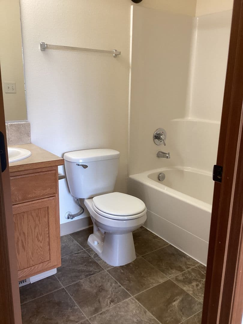 Airway Heights Apartment: Airway Townhomes