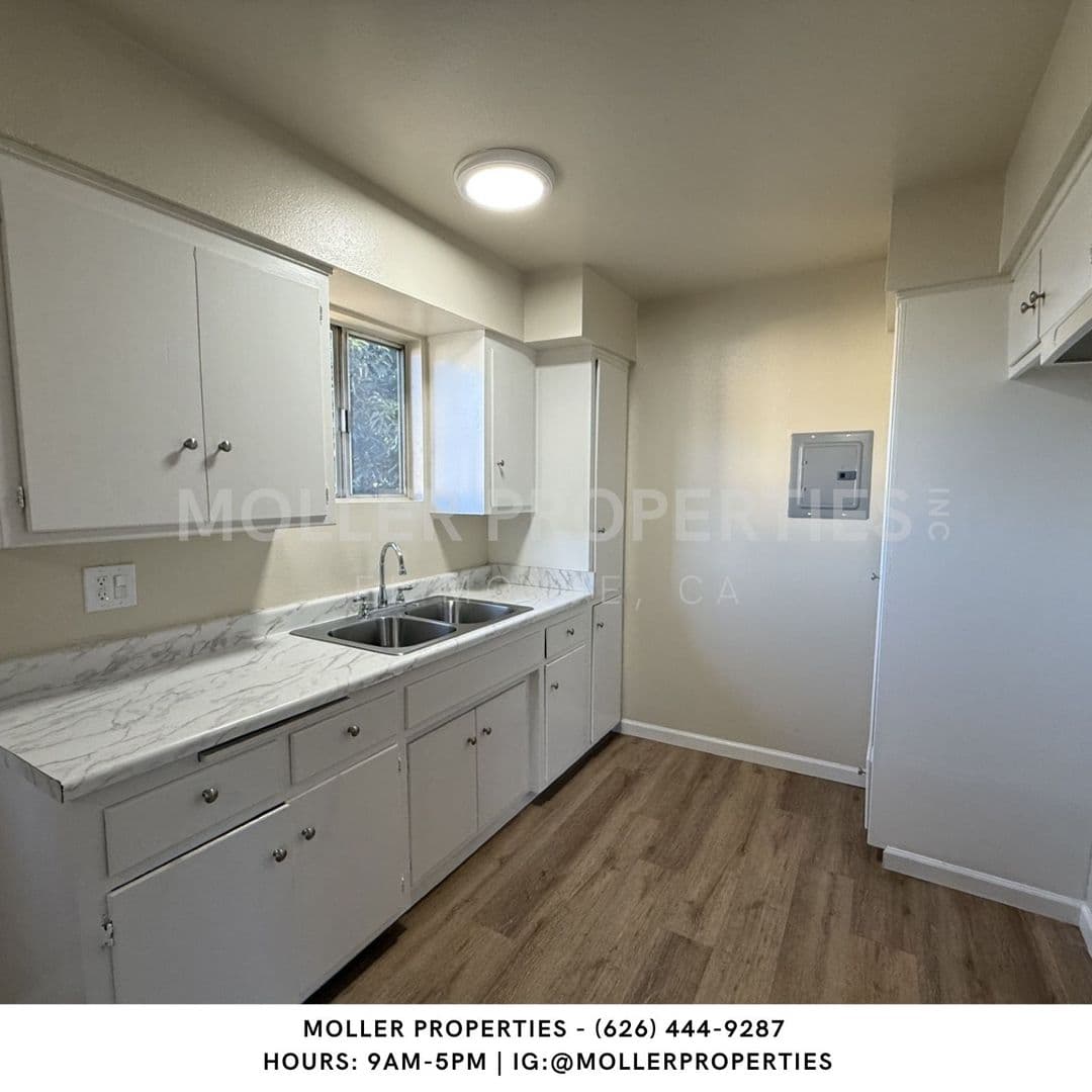 El Monte Apartment: 11820-11836 Deana St