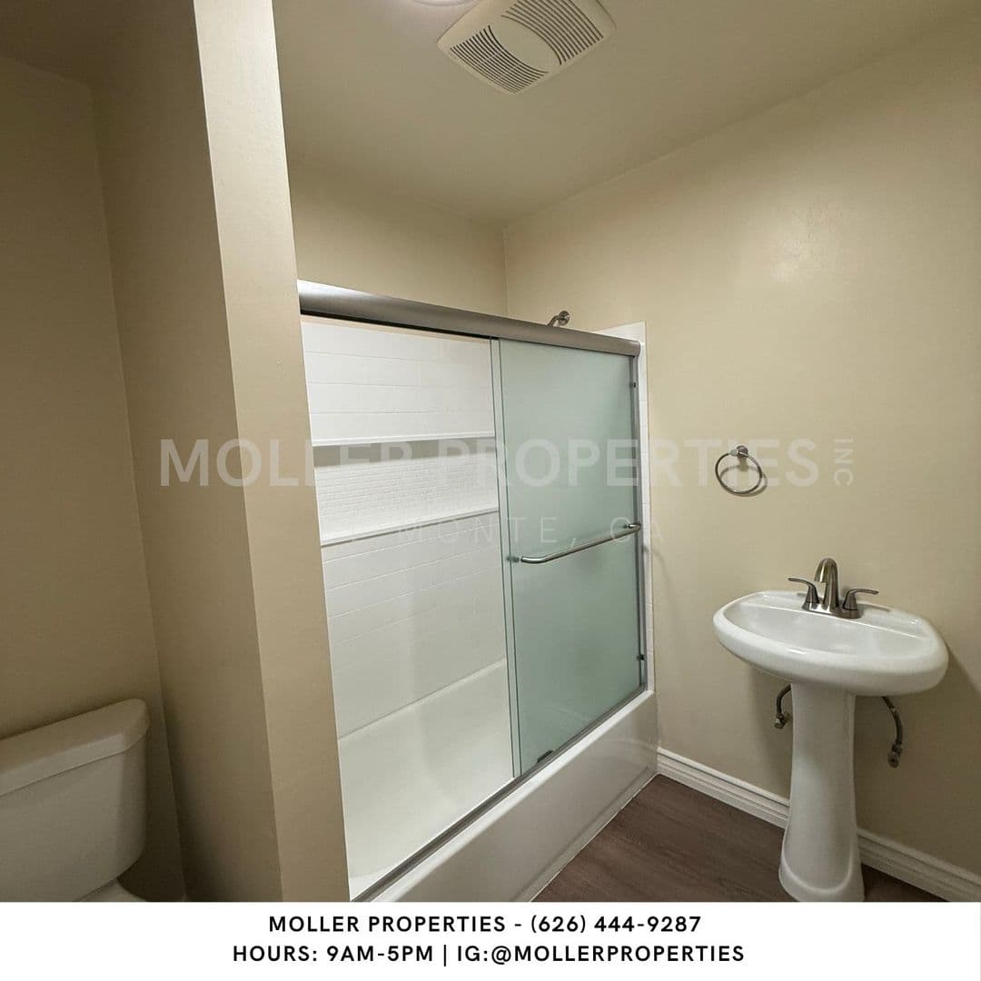 El Monte Apartment: 11900-11906 Magnolia St