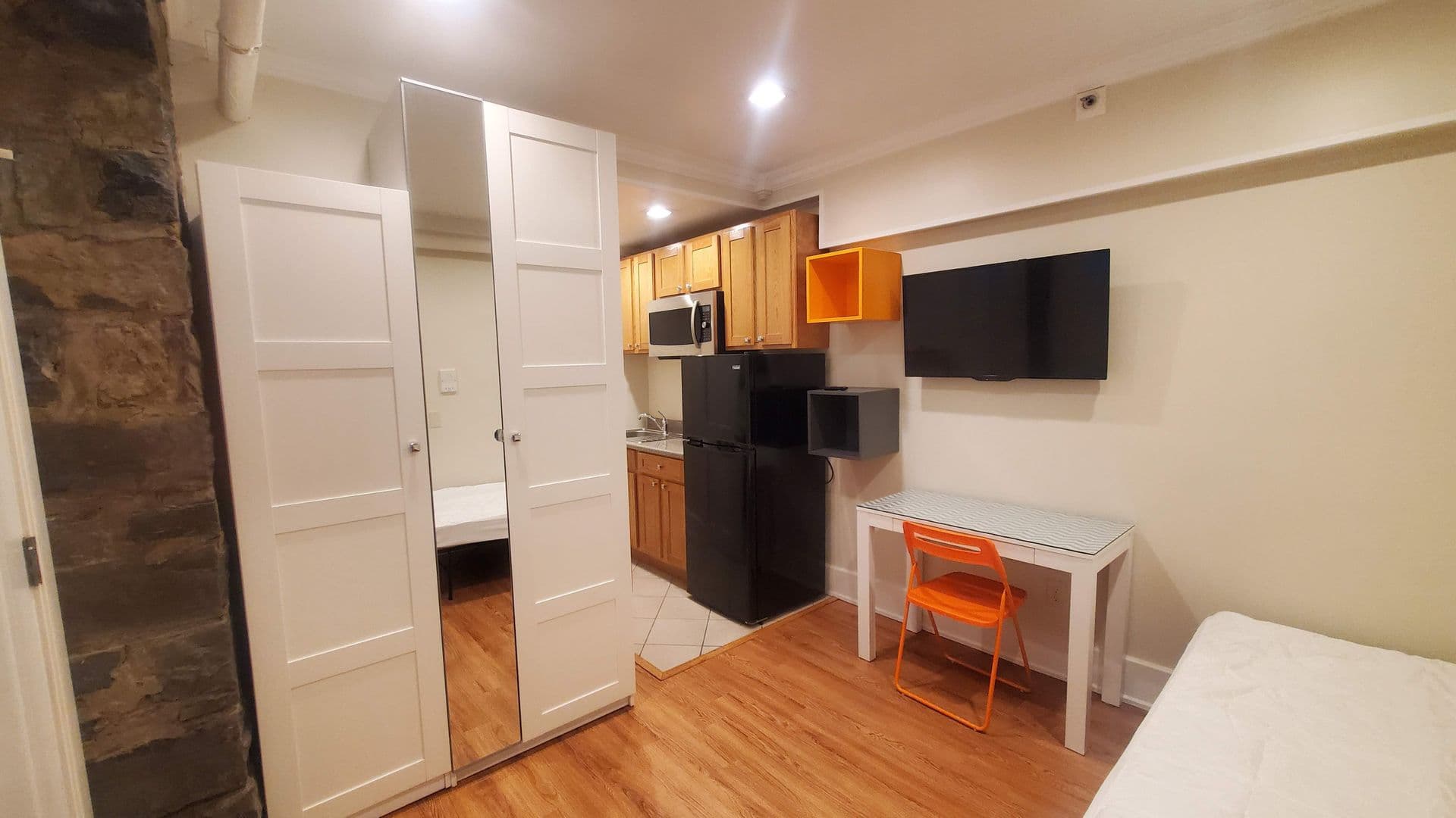 Ithaca Apartment: 523 E Buffalo Street