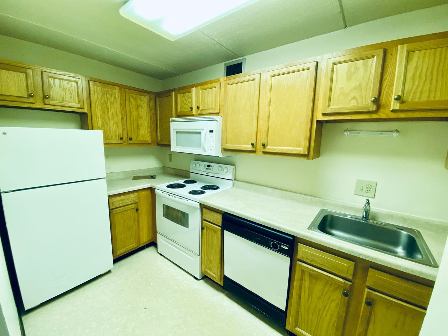Pittsburgh Apartment: 5030 Centre Avenue