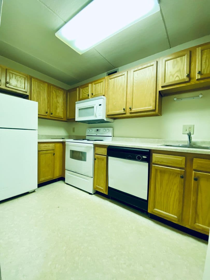 Pittsburgh Apartment: 5030 Centre Avenue