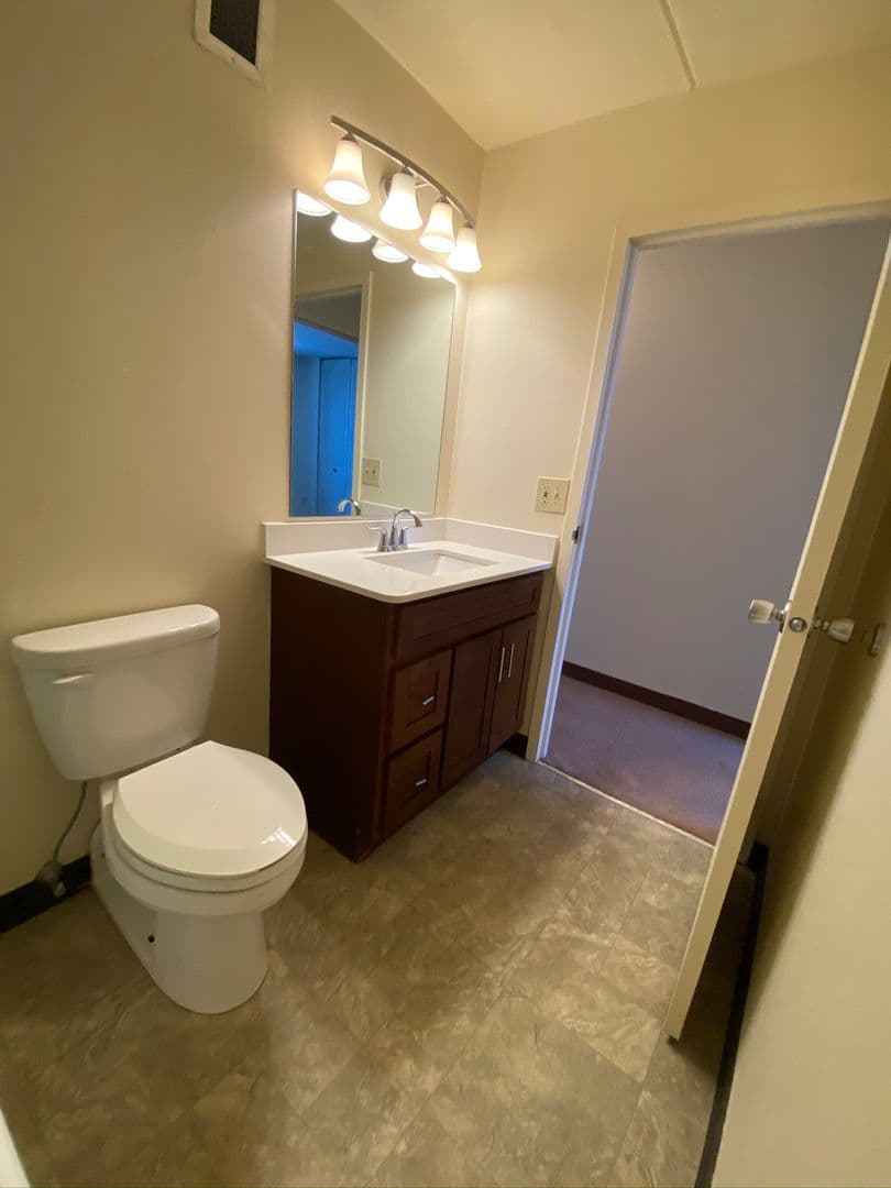Pittsburgh Apartment: 5030 Centre Avenue