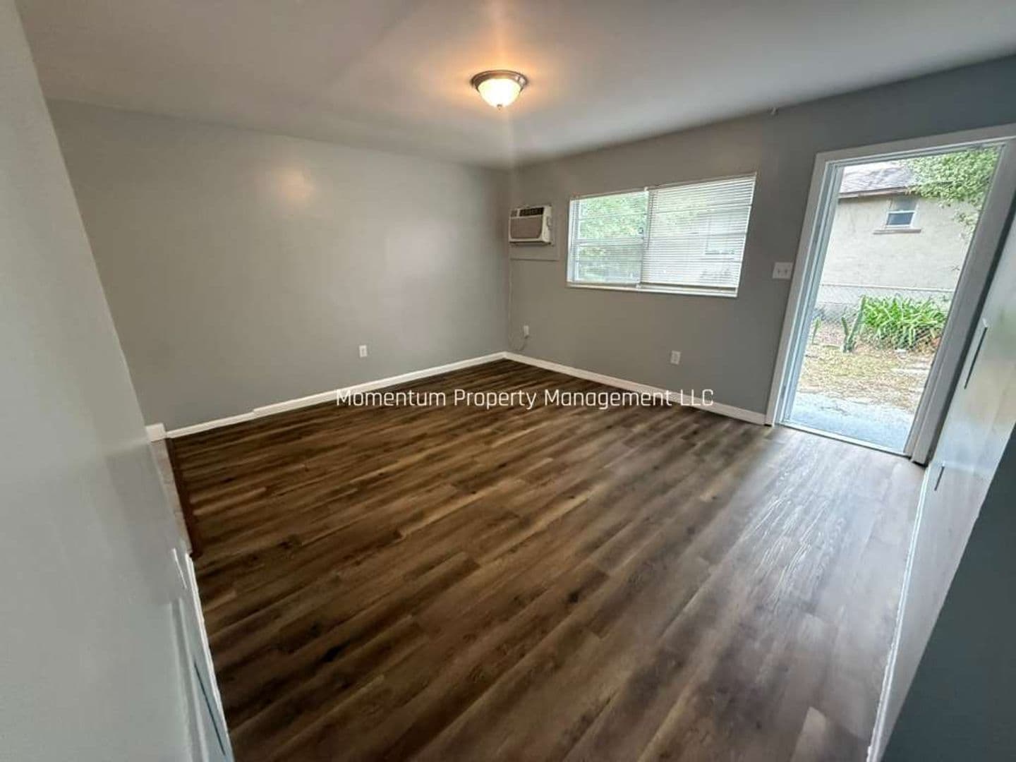 Tampa House: 8215 N. 17th St. Unit B
