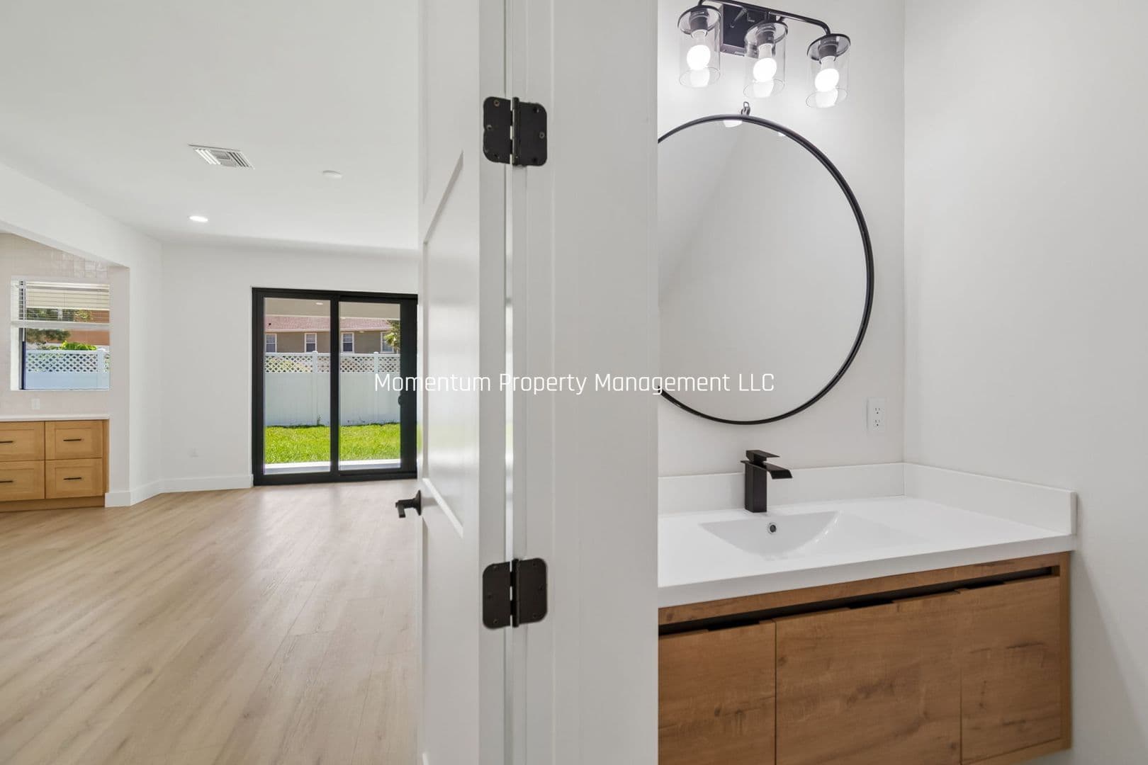 Tampa House: 6403 S Richard Ave