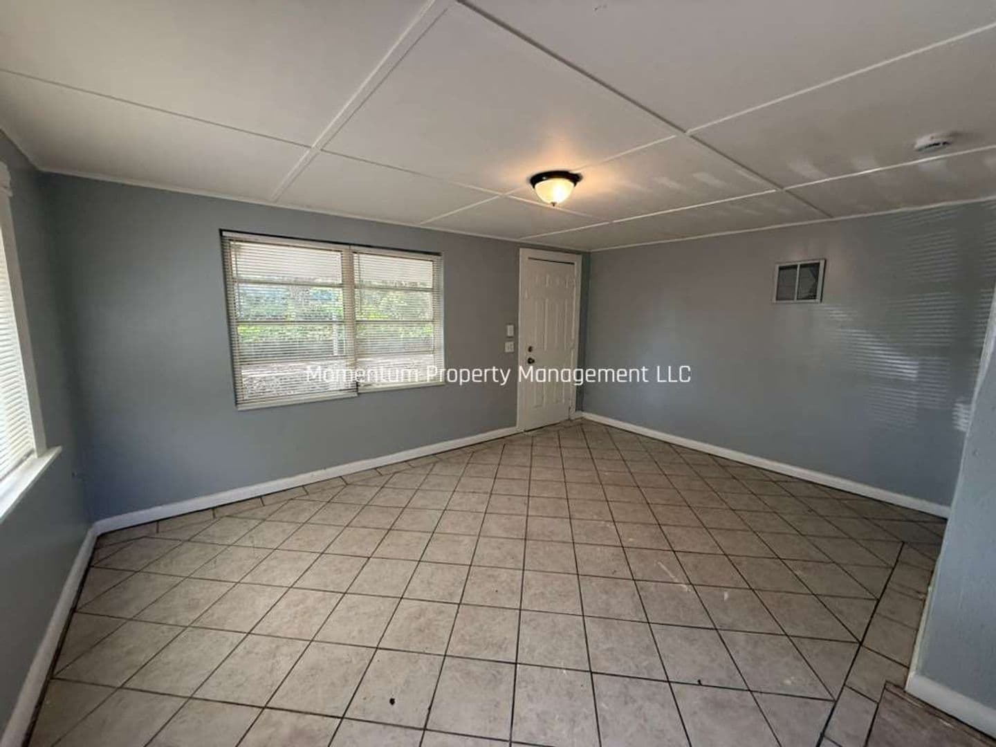 Tampa Apartment: 605 S. 70th St. Apt A