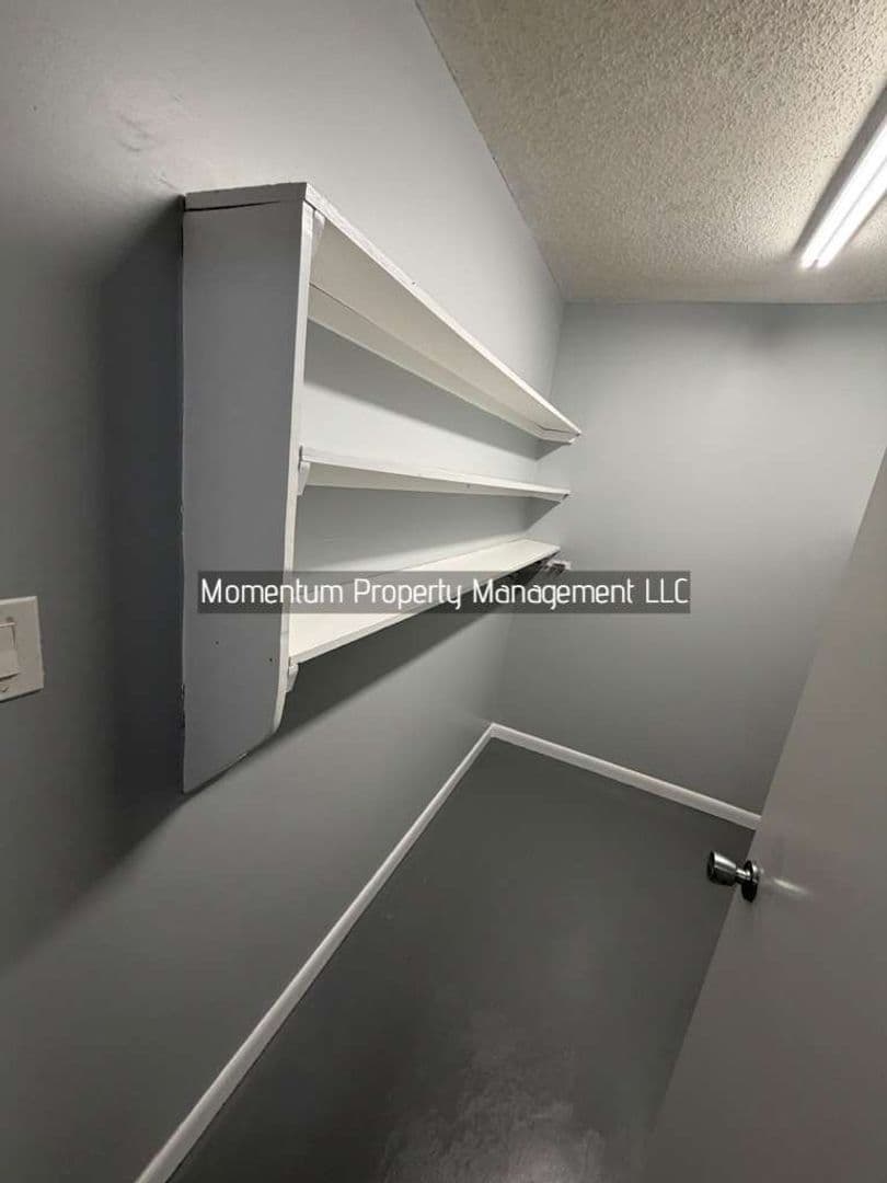 Temple Terrace House: 5209 E 127th Ave