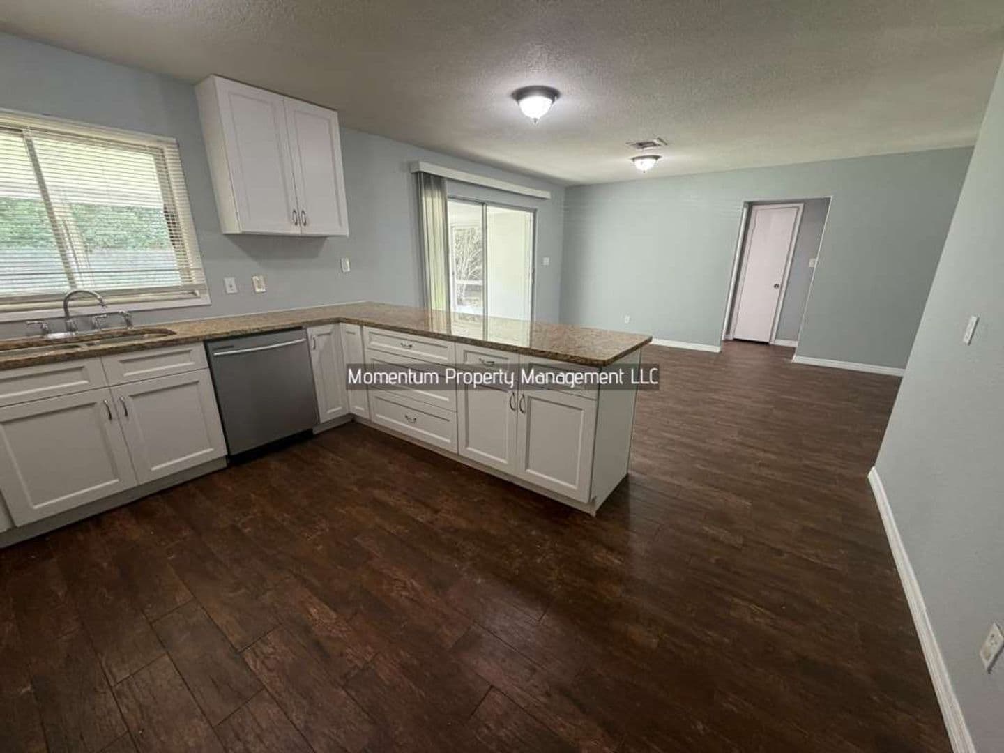 Temple Terrace House: 5209 E 127th Ave