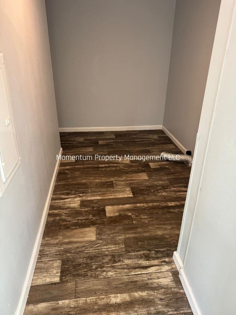 Brooksville House: 2452 Ayerswood Dr,