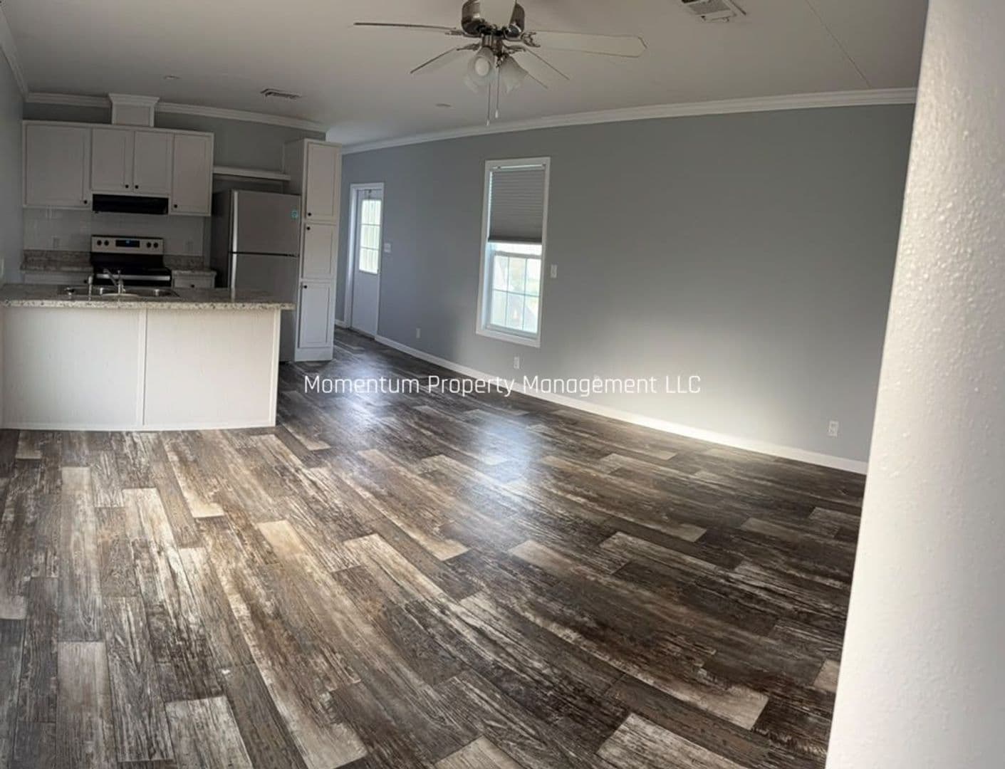 Brooksville House: 16112 La Bella St