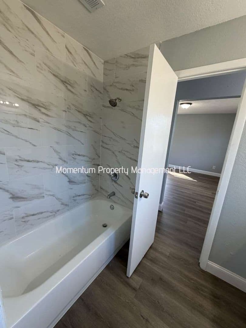 Tampa Apartment: 5106 E. 28th Ave. Unit B
