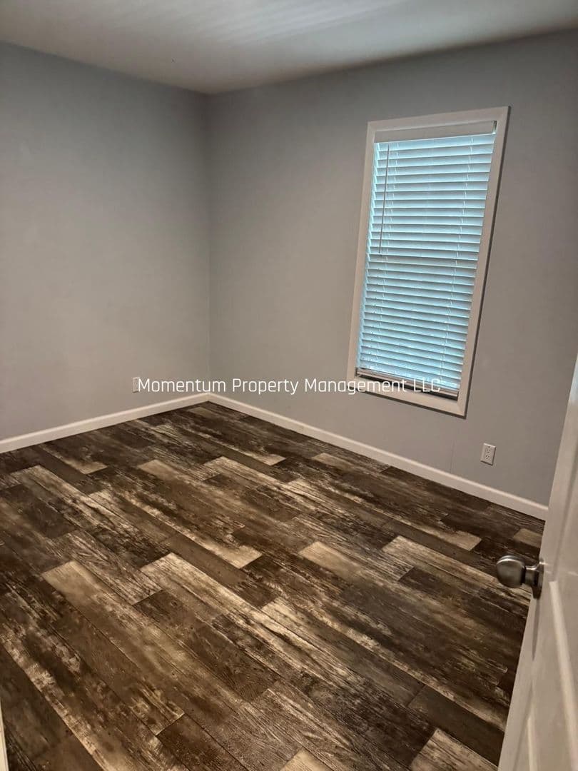 Brooksville House: 2452 Ayerswood Dr,