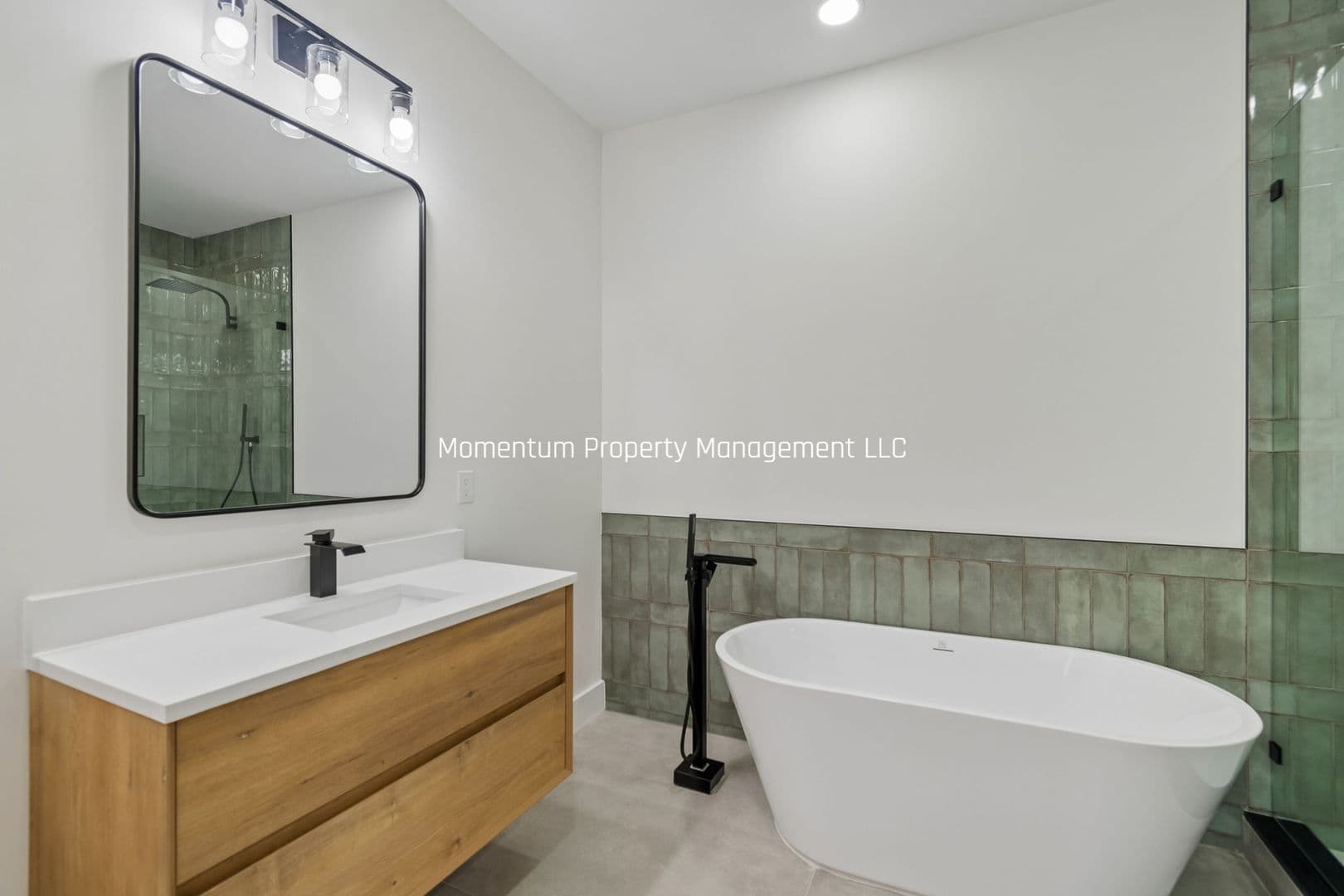 Tampa House: 6403 S Richard Ave