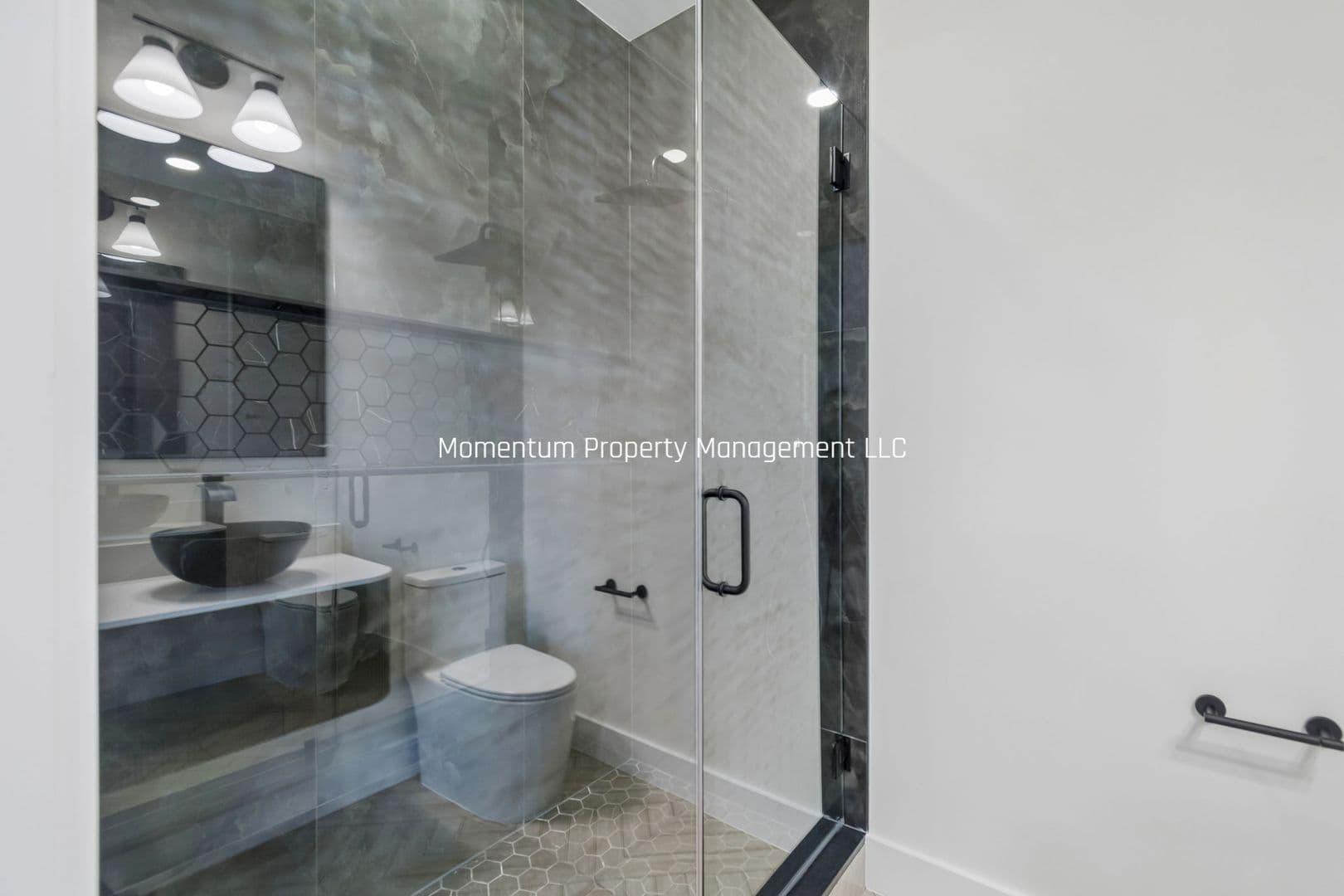 Tampa House: 6403 S Richard Ave