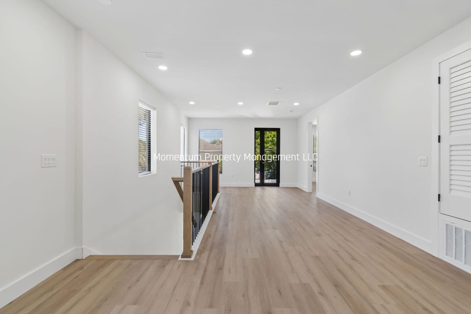 Tampa House: 6403 S Richard Ave