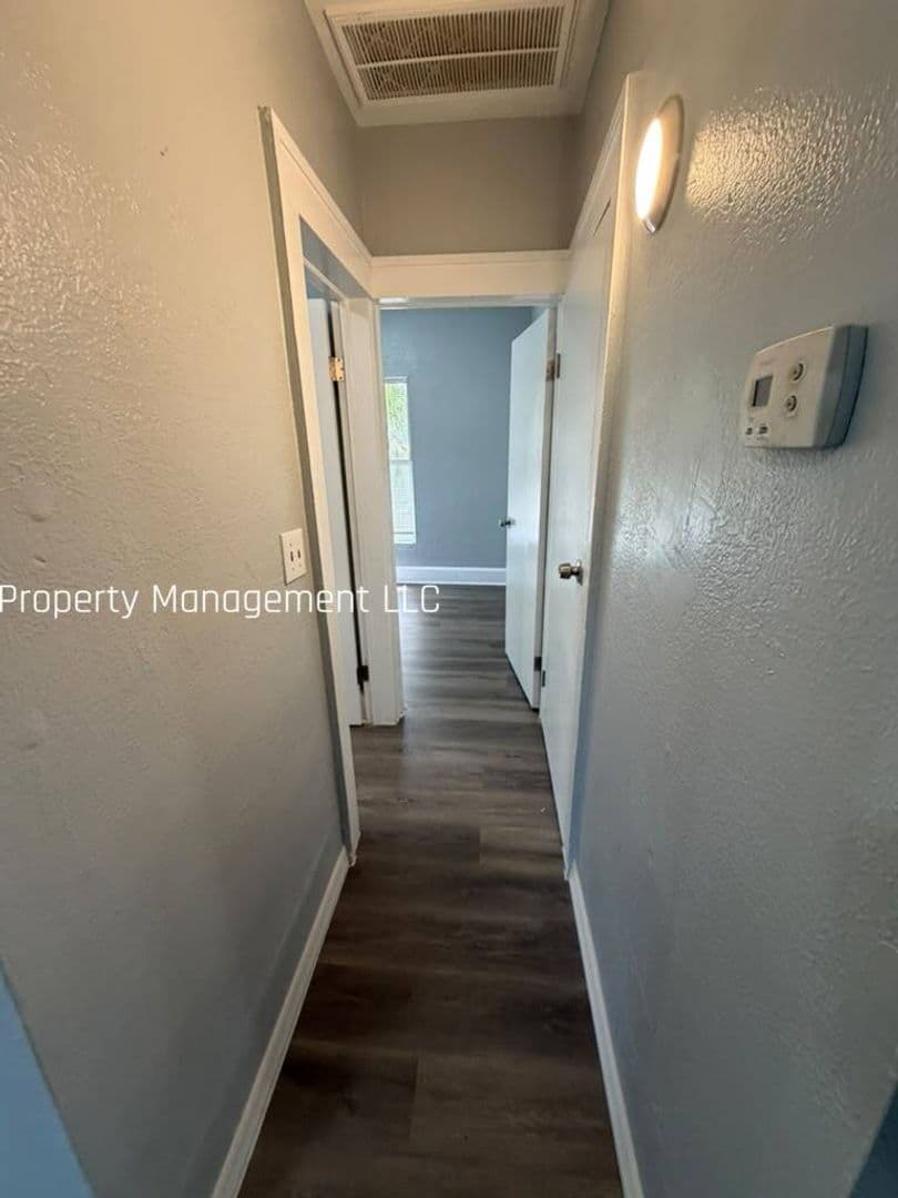 St Petersburg House: 2308 Oakdale St S