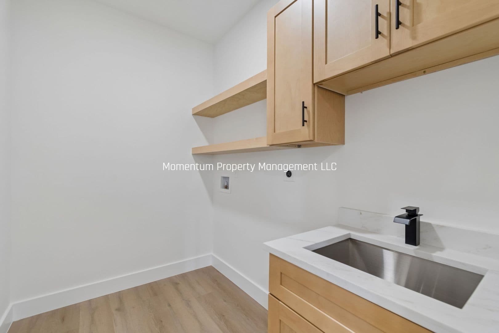 Tampa House: 6403 S Richard Ave