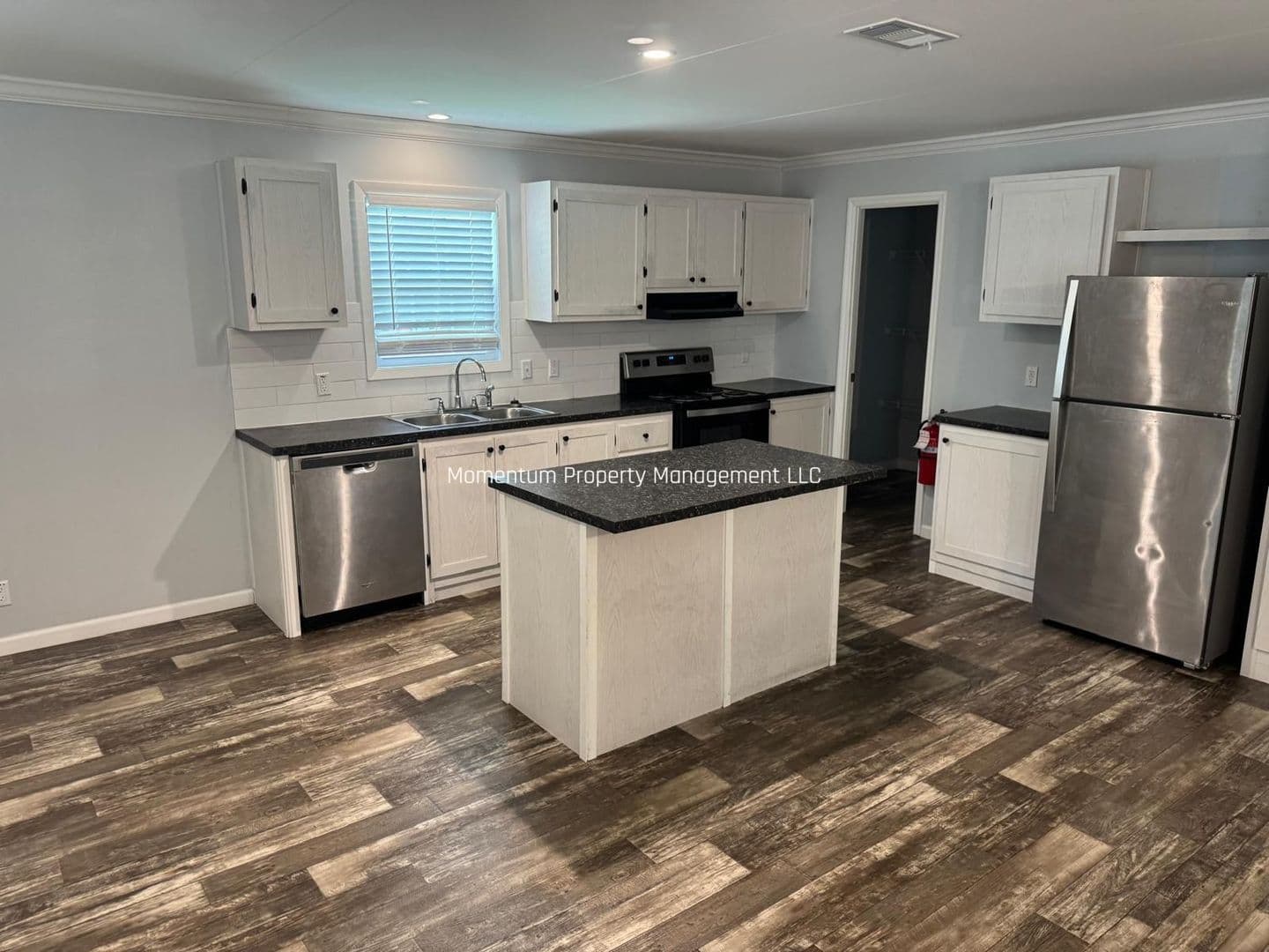 Brooksville House: 2452 Ayerswood Dr,