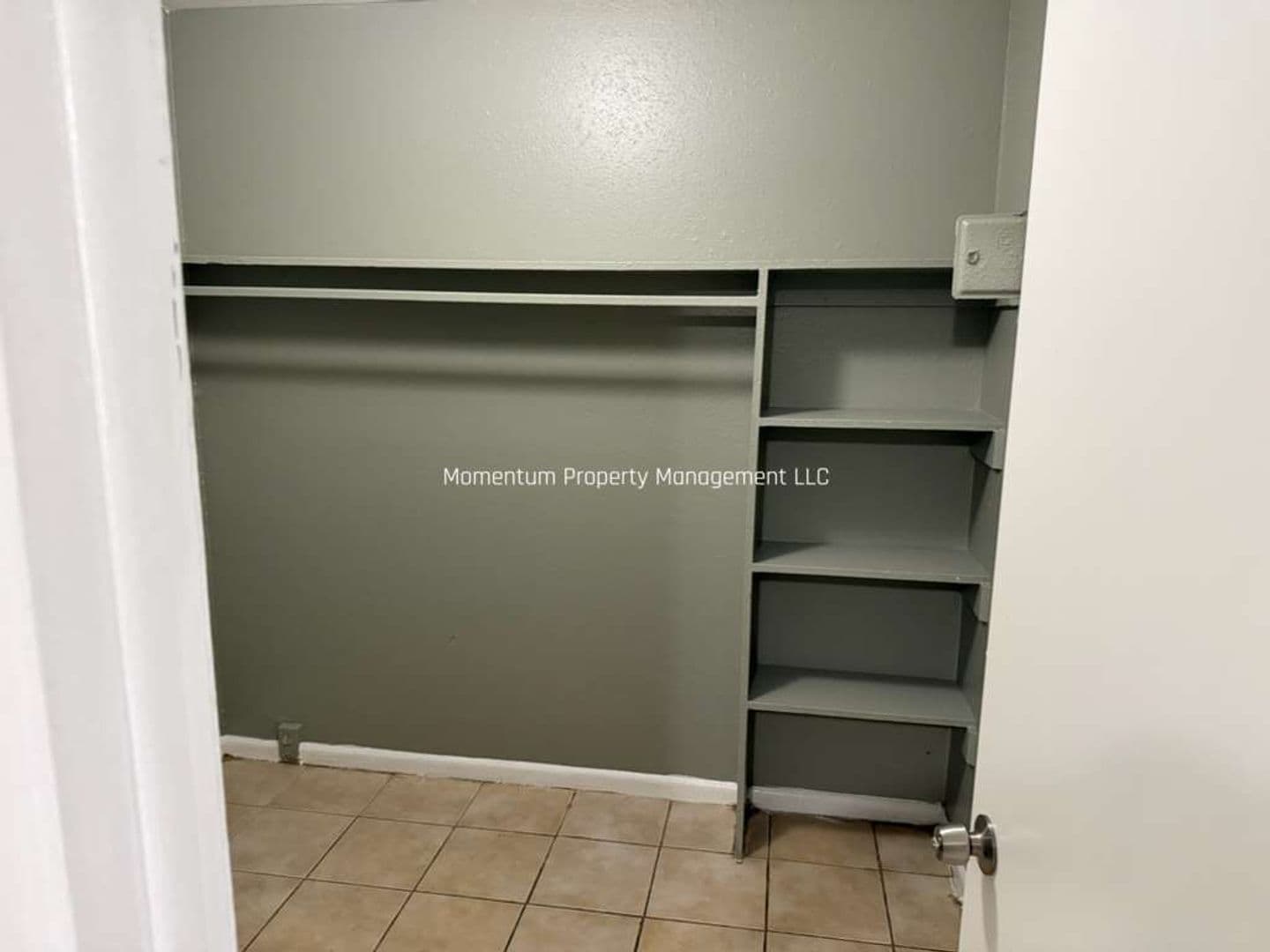 Tampa House: 1118 E 124th Ave Unit C