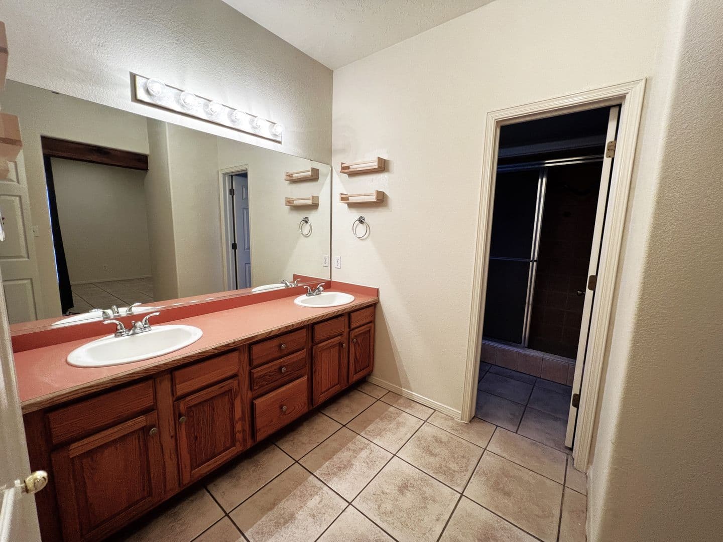 Las Cruces House: 740 Canyon Point Rd
