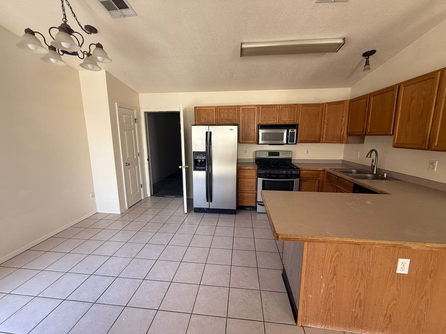 Las Cruces House: 3650 Calcite