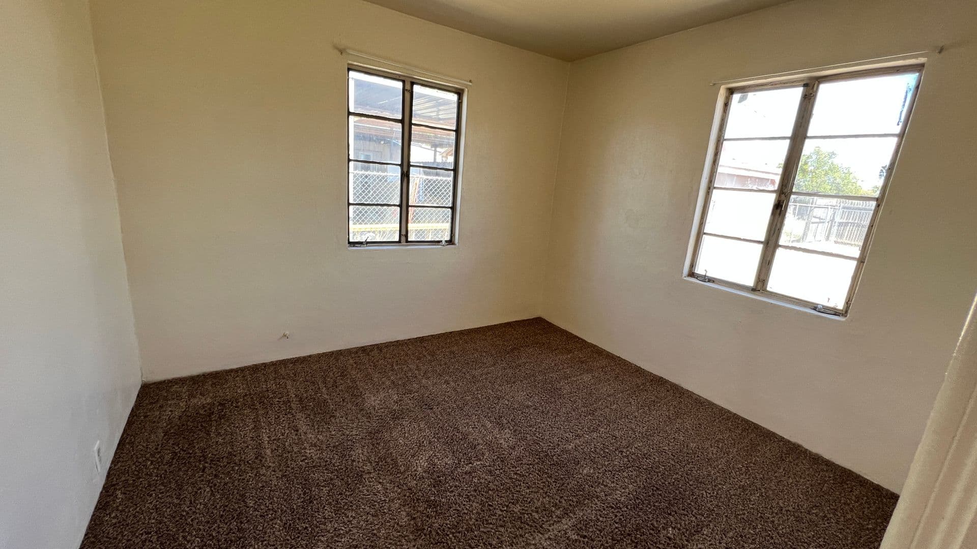 Las Cruces Apartment: Third St.