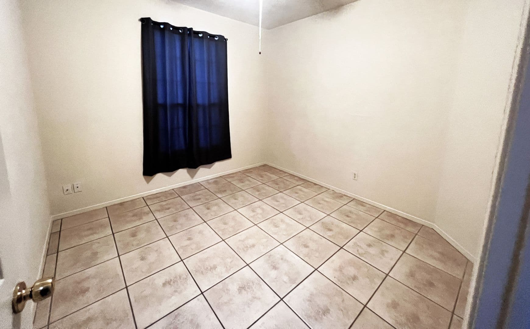 Las Cruces House: 740 Canyon Point Rd
