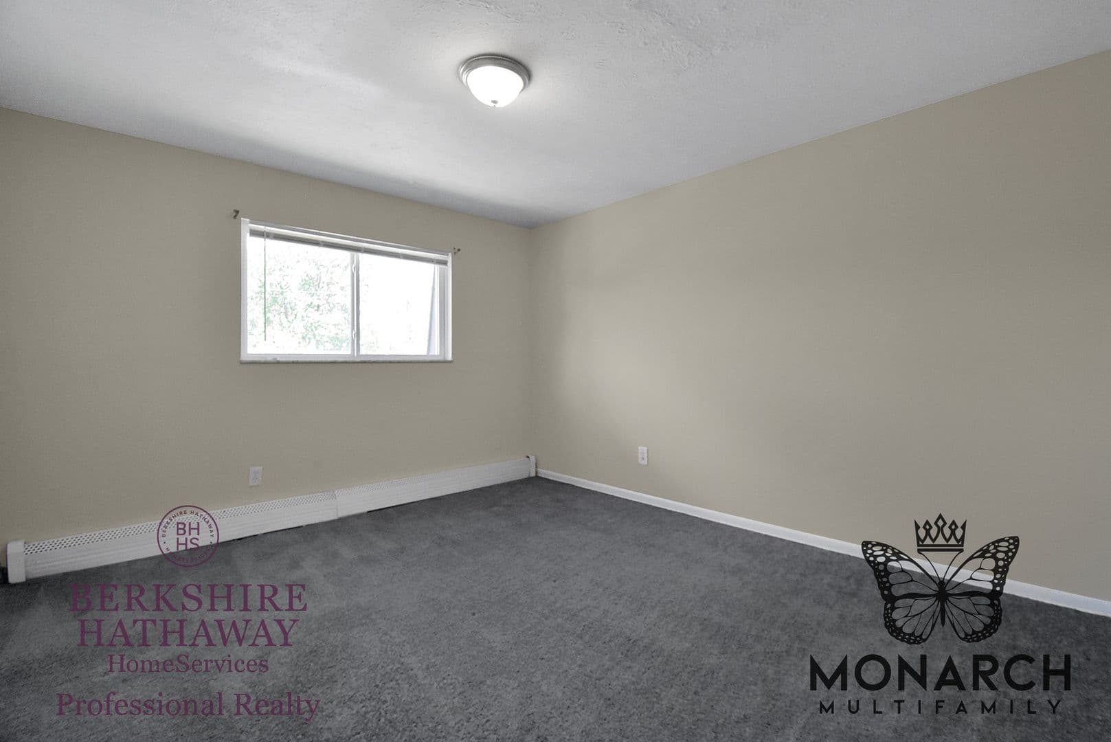 Columbus Townhome: 2377 Belcher Dr