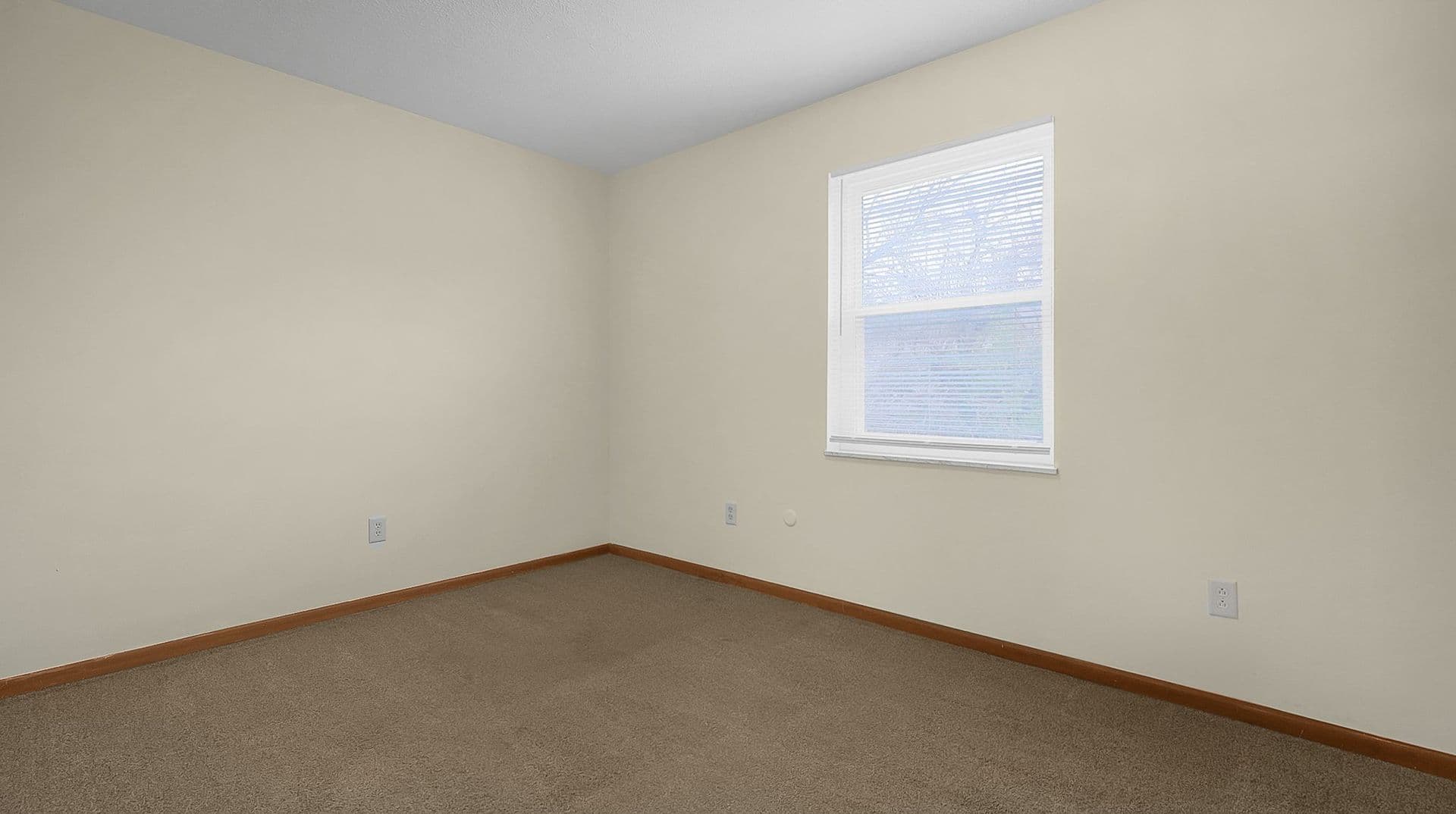 Columbus Townhome: 2976-3069 Sandridge Ave