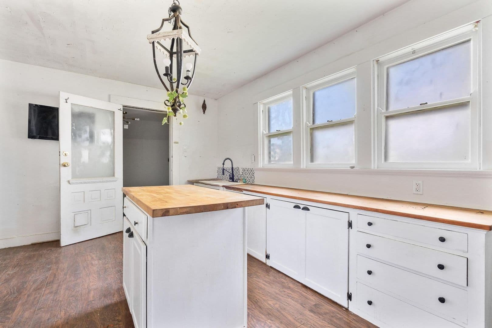 Dayton House: 2225 Catalpa Dr