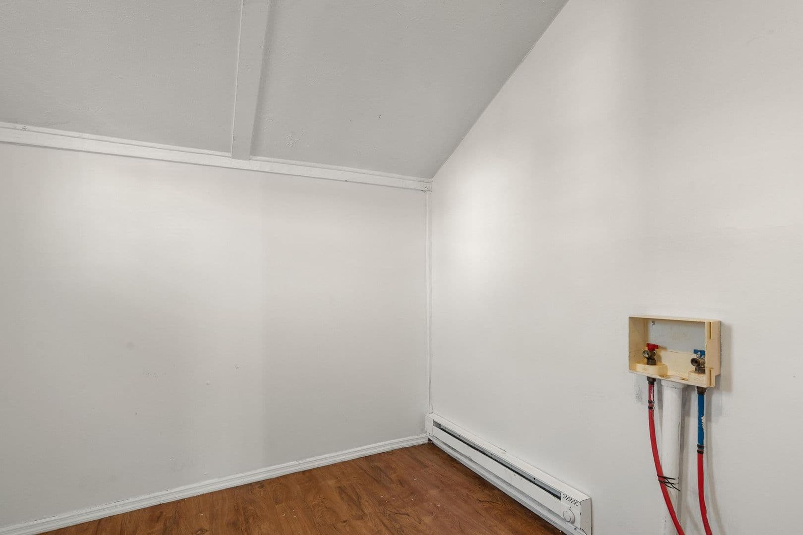 Dayton Apartment: 36-38 E Mumma Ave