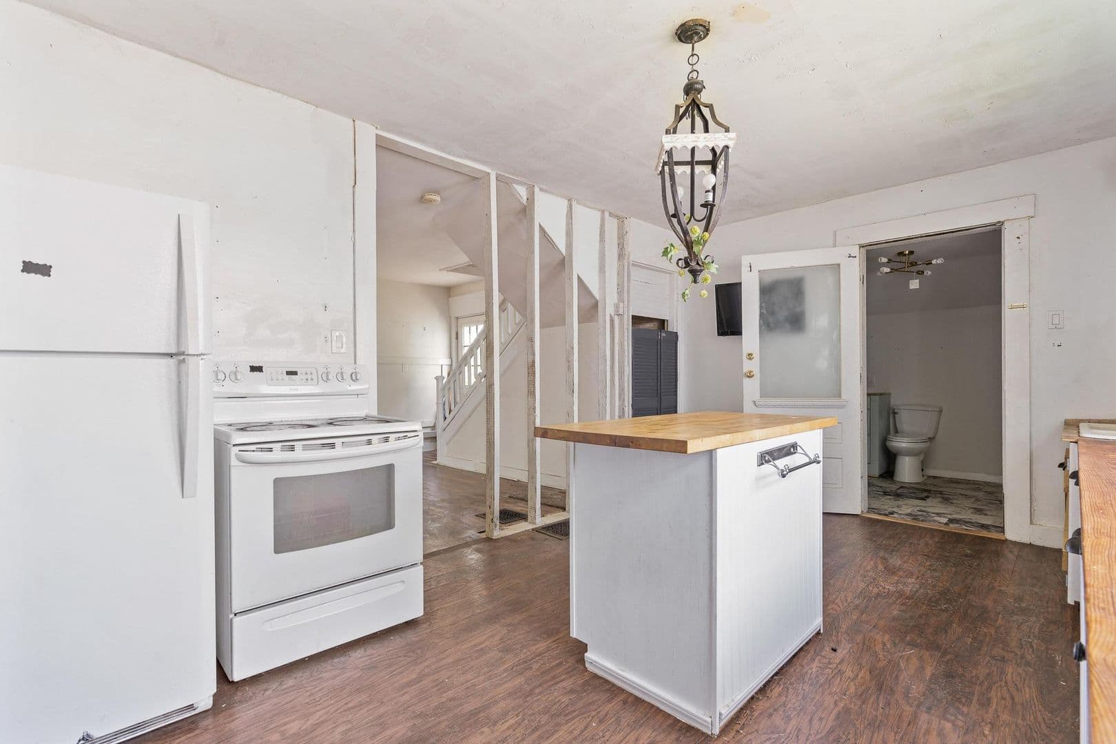 Dayton House: 2225 Catalpa Dr
