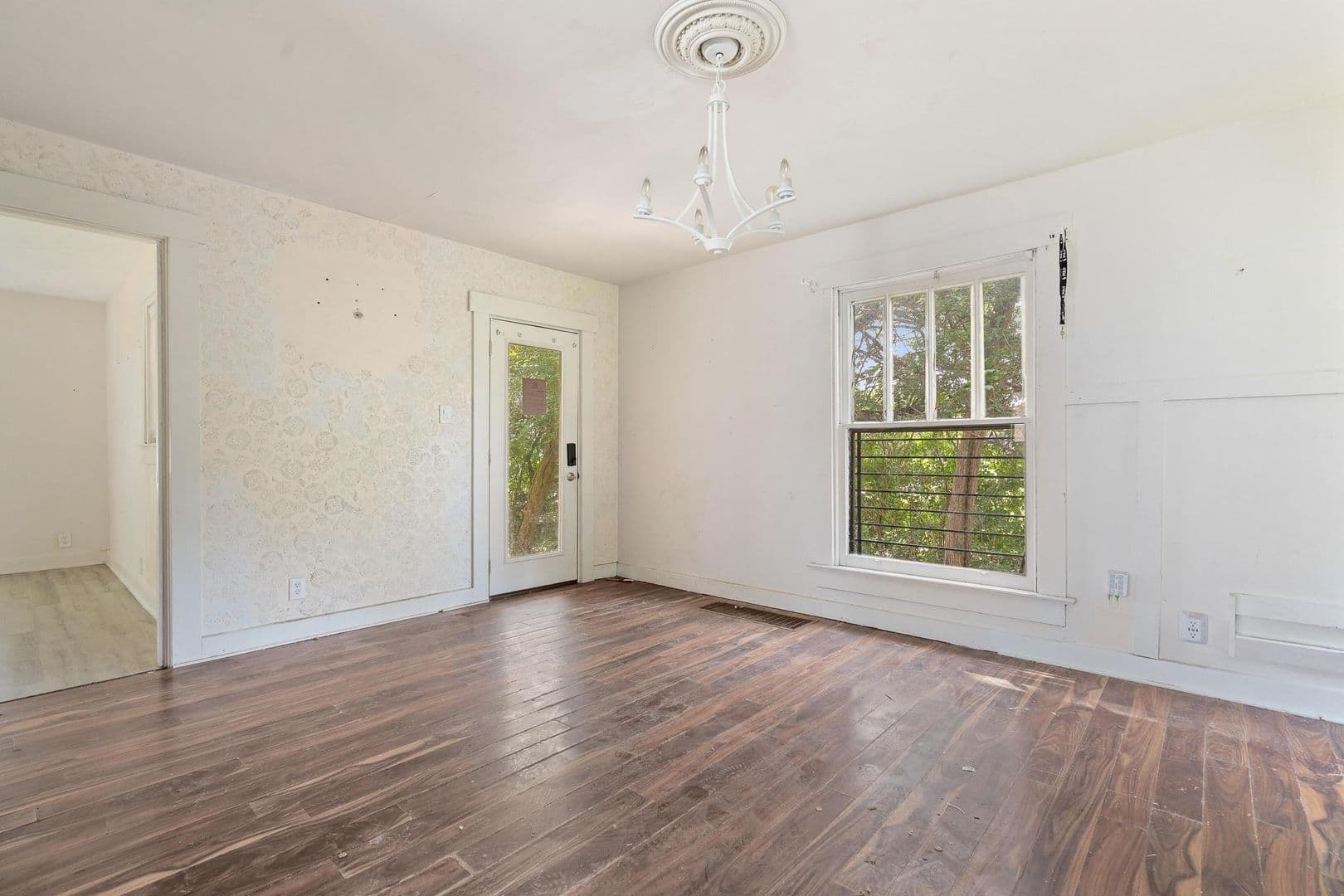 Dayton House: 2225 Catalpa Dr