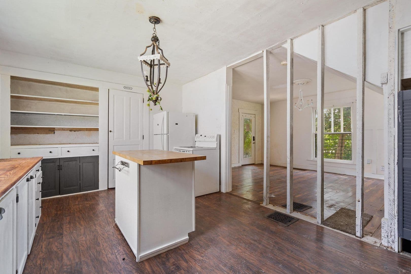 Dayton House: 2225 Catalpa Dr