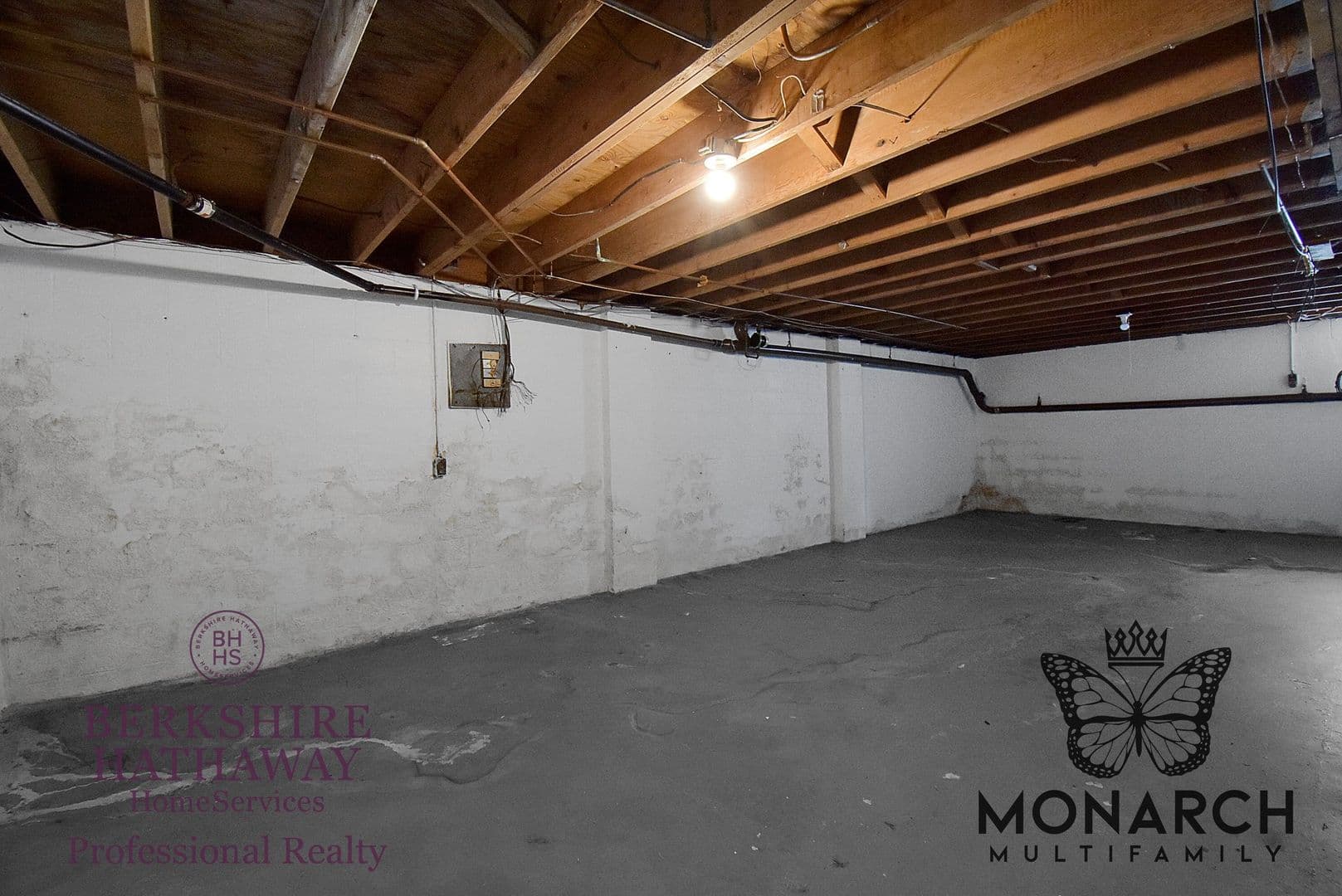 Columbus Townhome: 2377 Belcher Dr