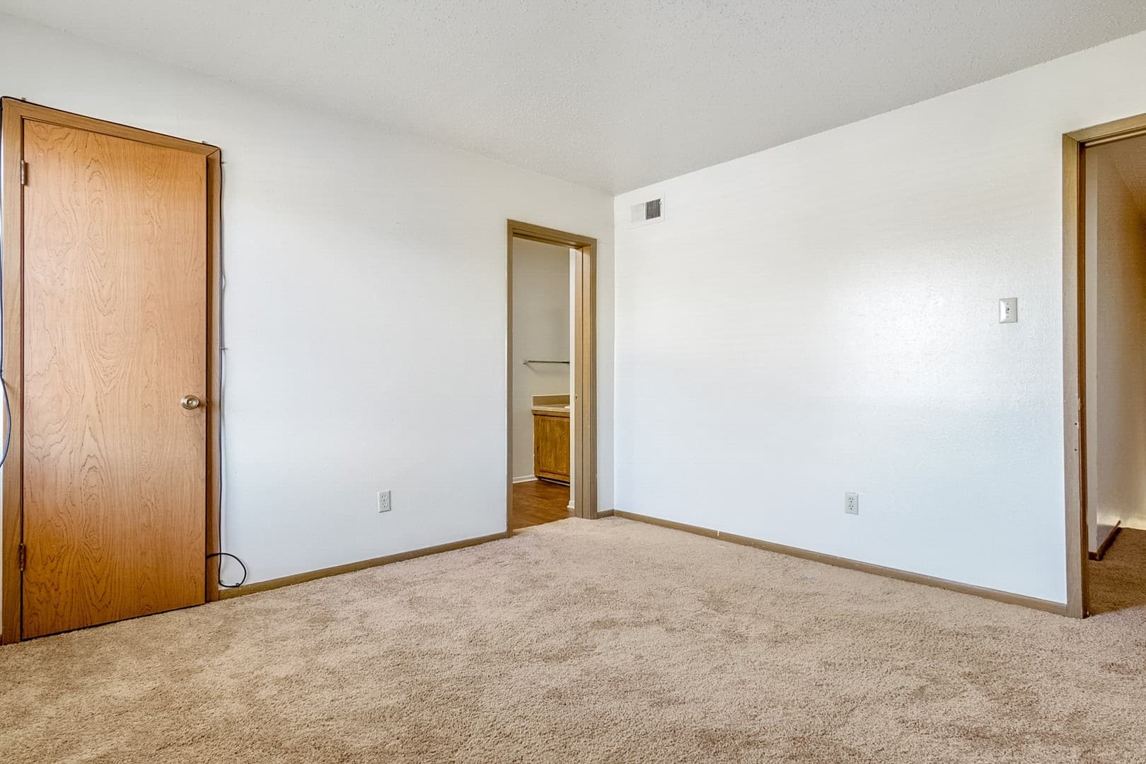 SHREVEPORT Apartment: 7200 JEWELLA AVENUE
