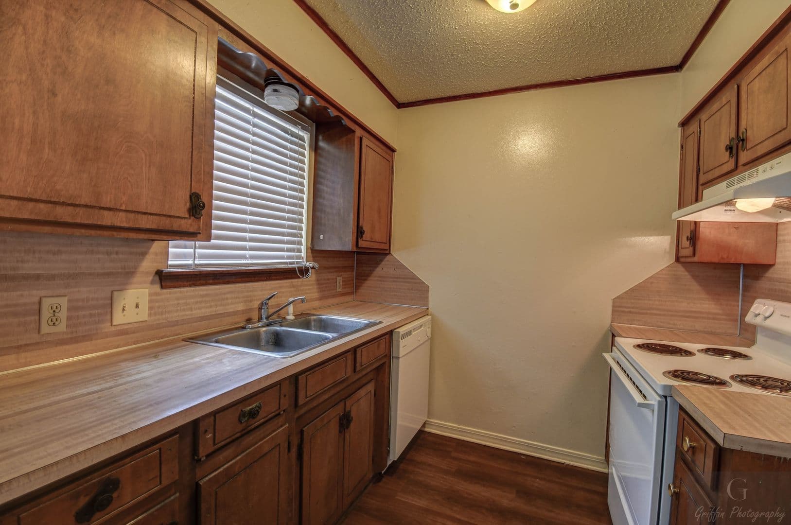 SHREVEPORT Apartment: 9404, 9406, 9408 FERRARA DRIVE