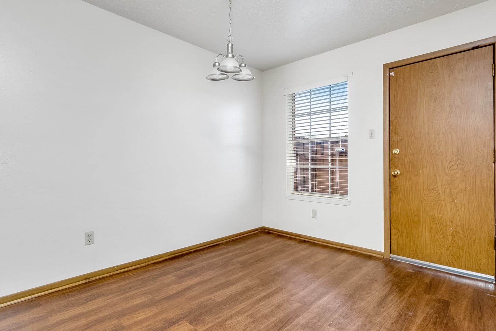 SHREVEPORT Apartment: 7200 JEWELLA AVENUE