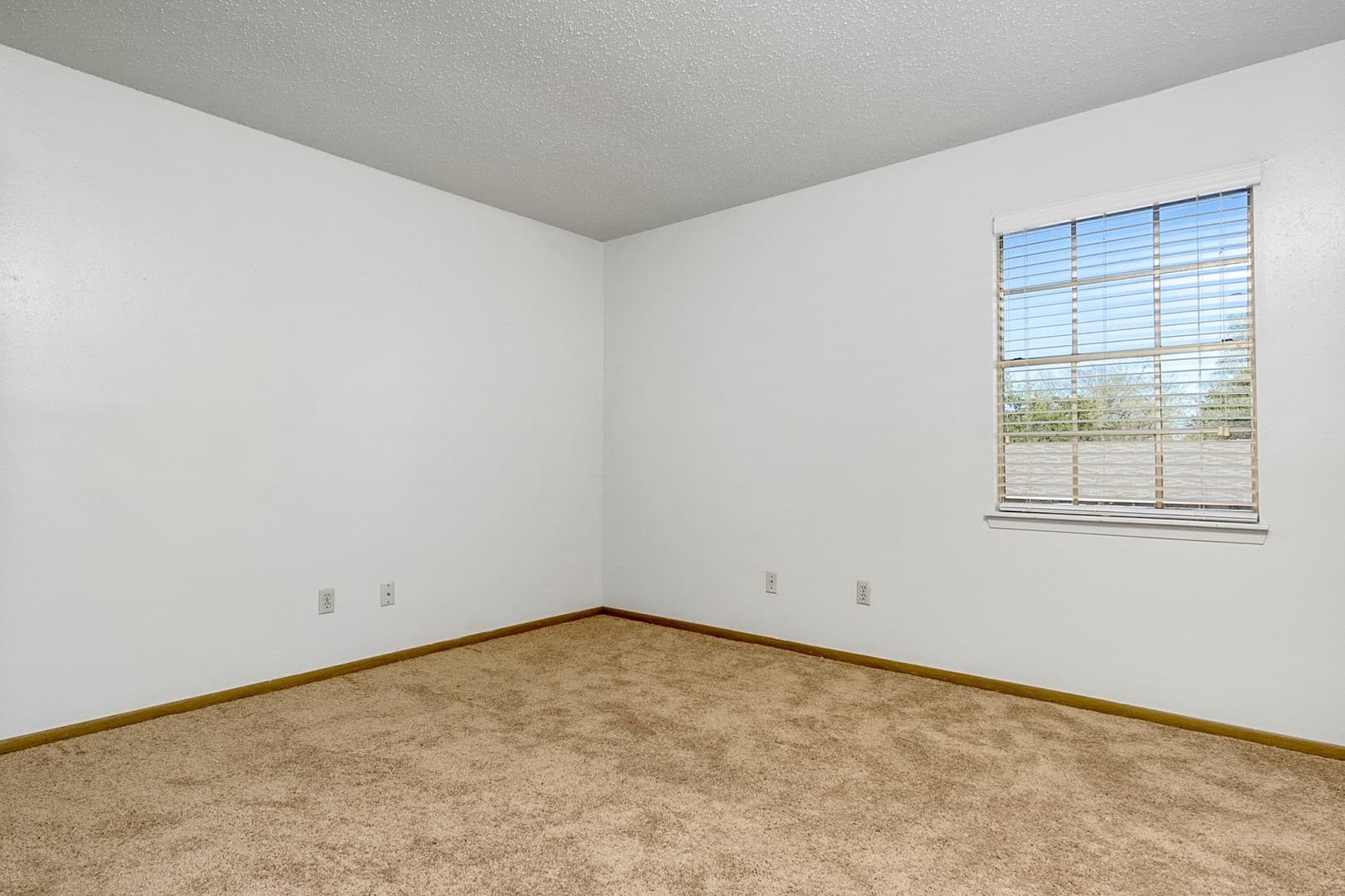 SHREVEPORT Apartment: 7200 JEWELLA AVENUE