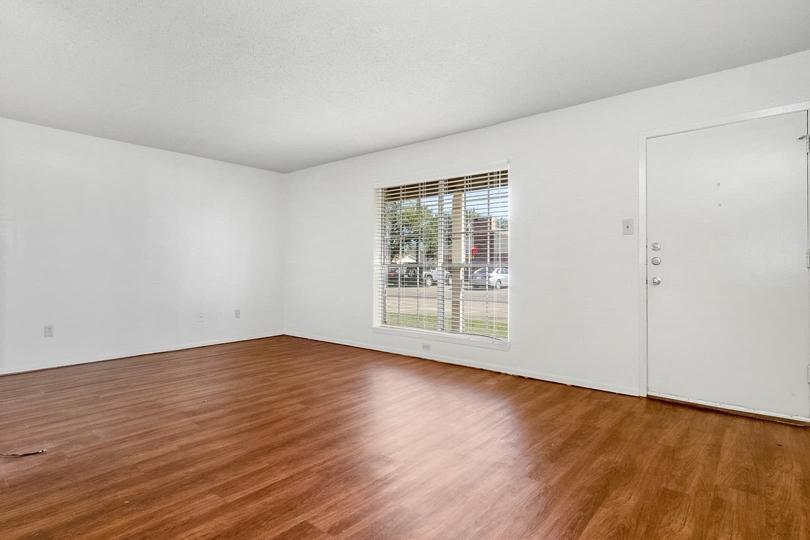 SHREVEPORT Apartment: 7200 JEWELLA AVENUE