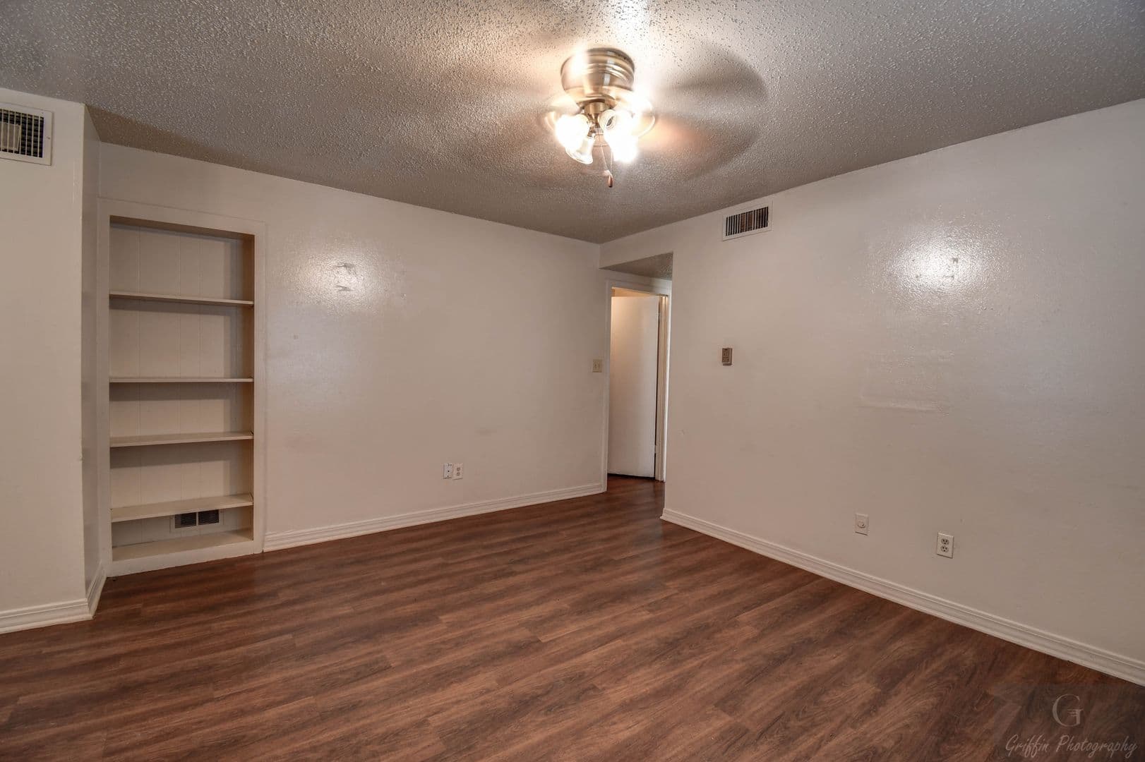 SHREVEPORT Apartment: 9404, 9406, 9408 FERRARA DRIVE