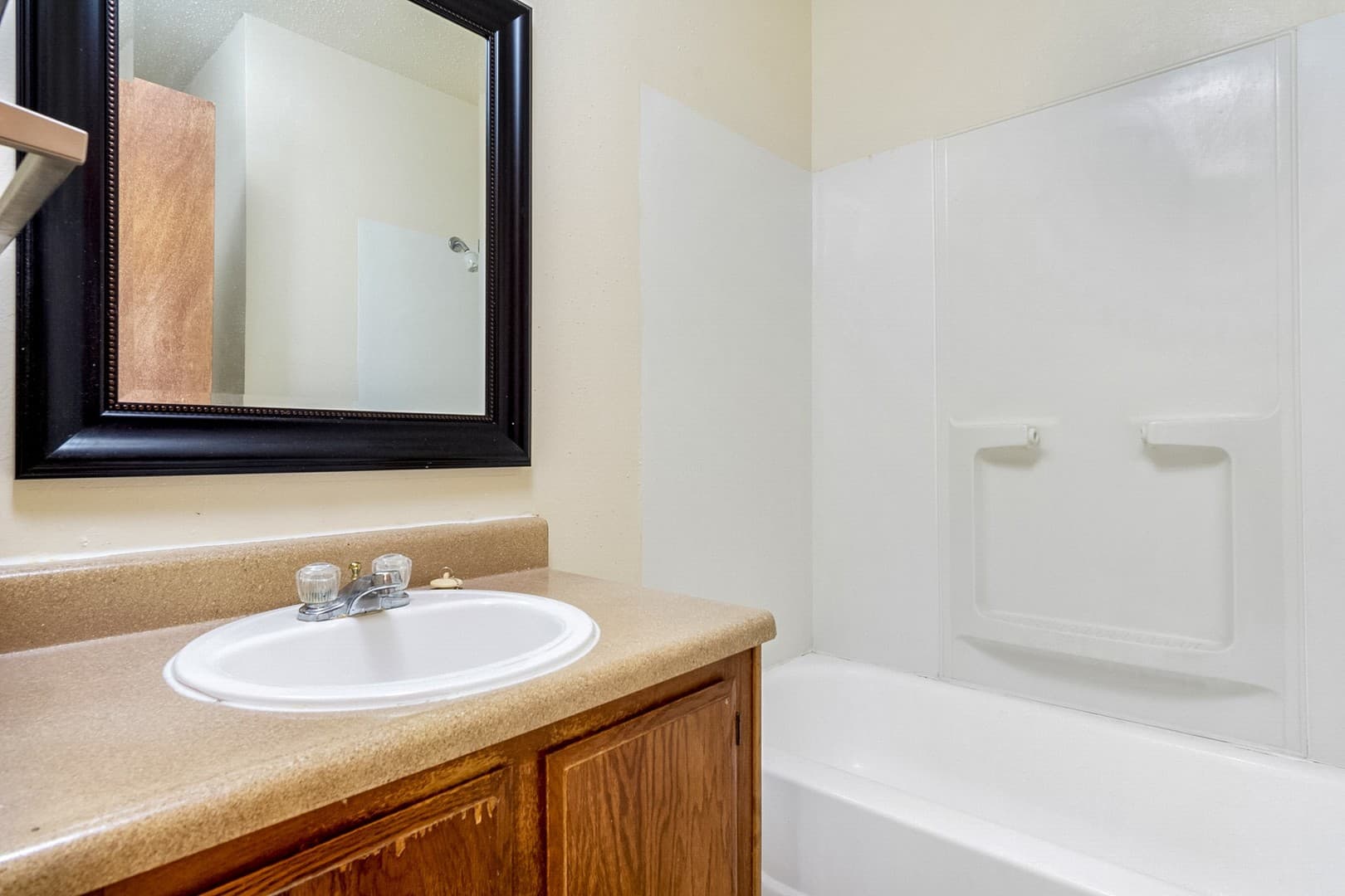 SHREVEPORT Apartment: 7200 JEWELLA AVENUE