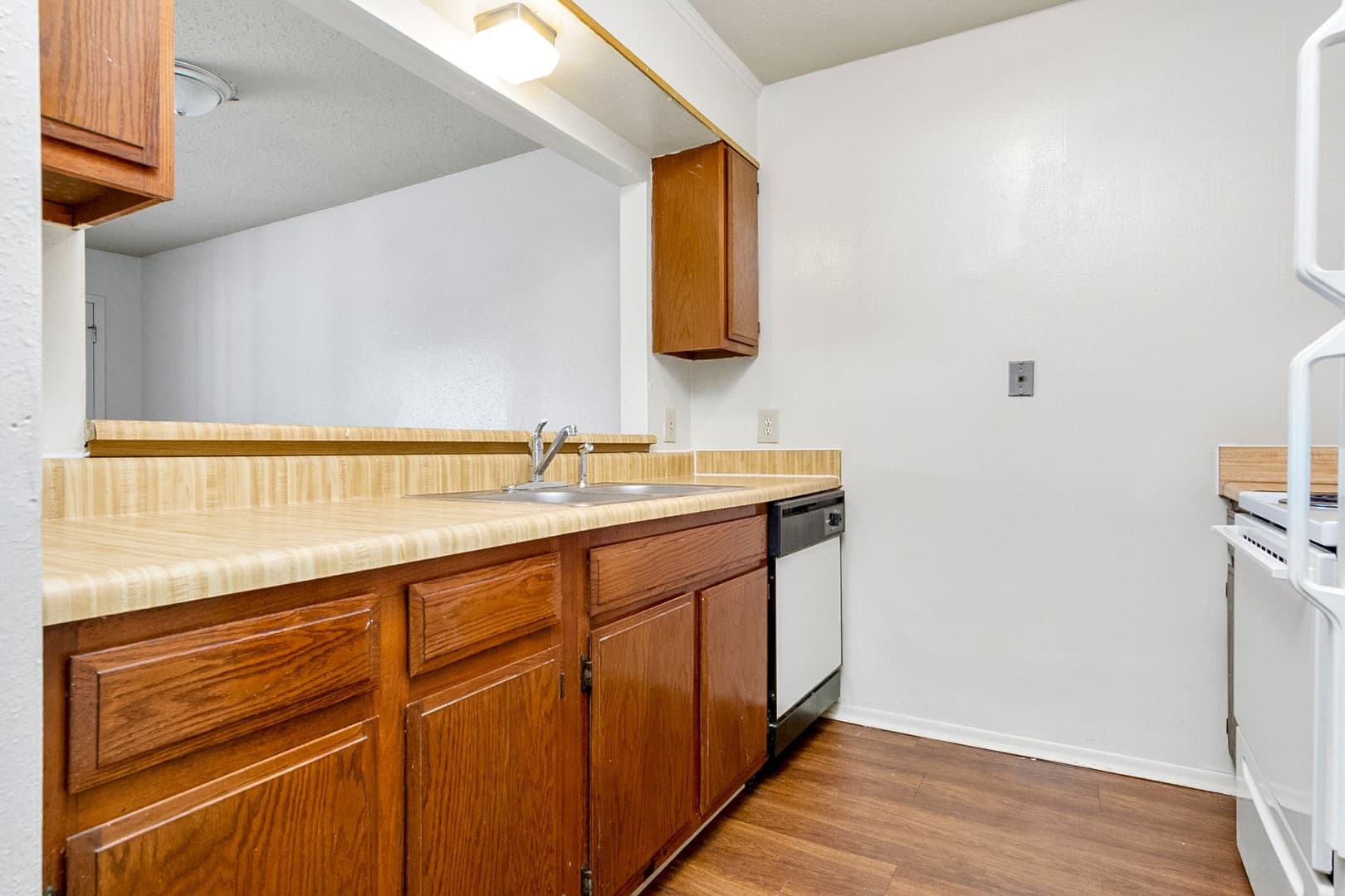 SHREVEPORT Apartment: 7200 JEWELLA AVENUE
