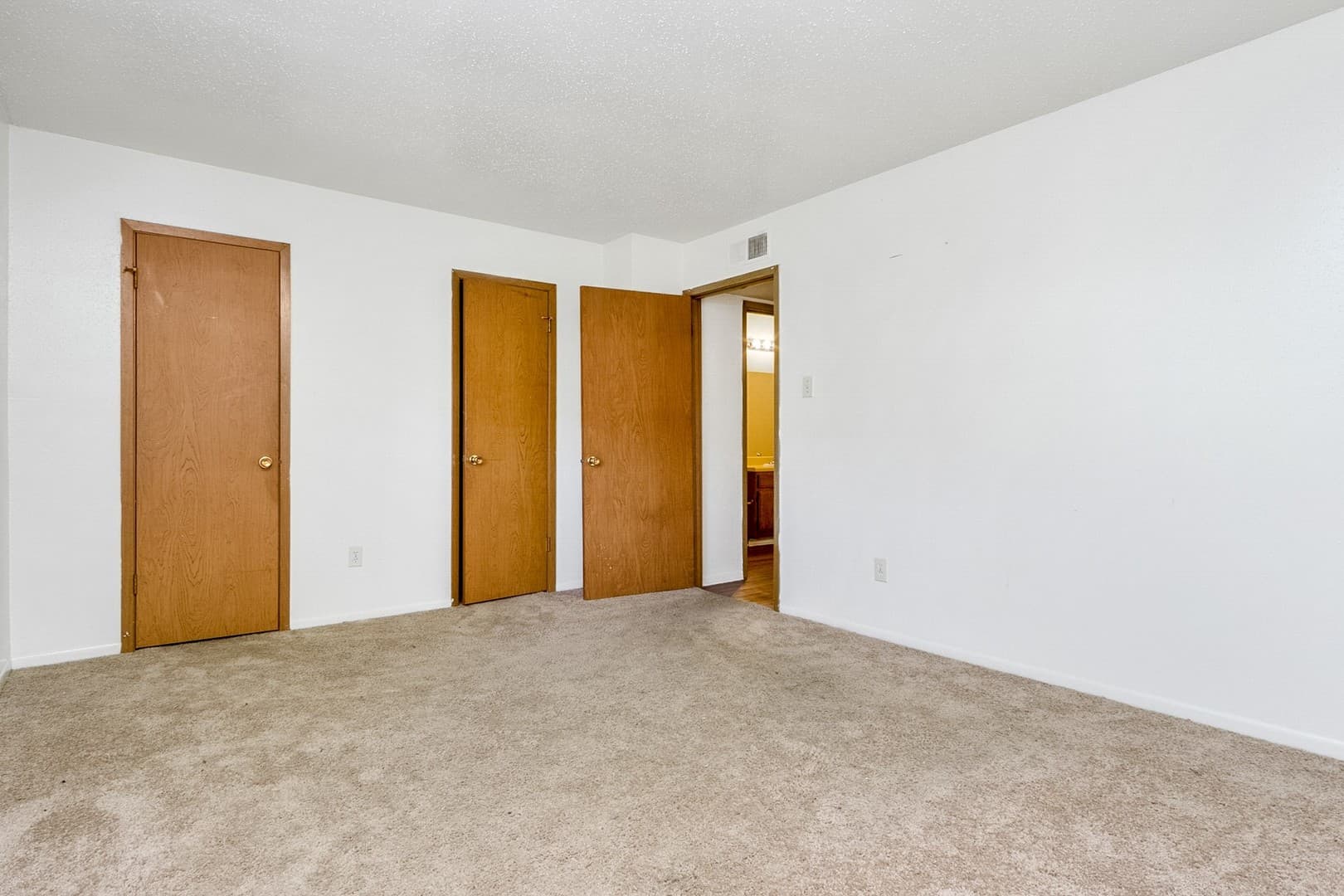 SHREVEPORT Apartment: 7200 JEWELLA AVENUE