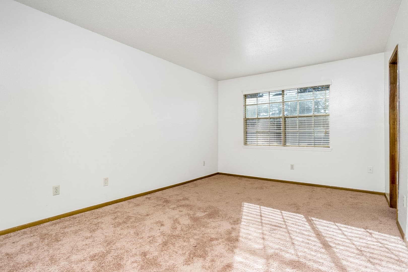 SHREVEPORT Apartment: 7200 JEWELLA AVENUE