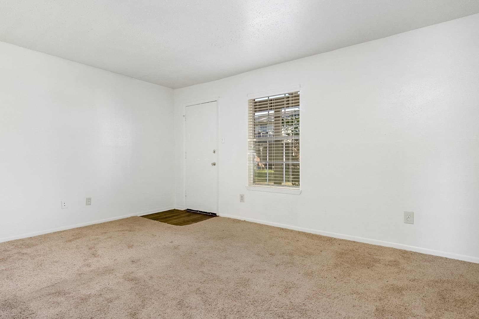 SHREVEPORT Apartment: 7200 JEWELLA AVENUE