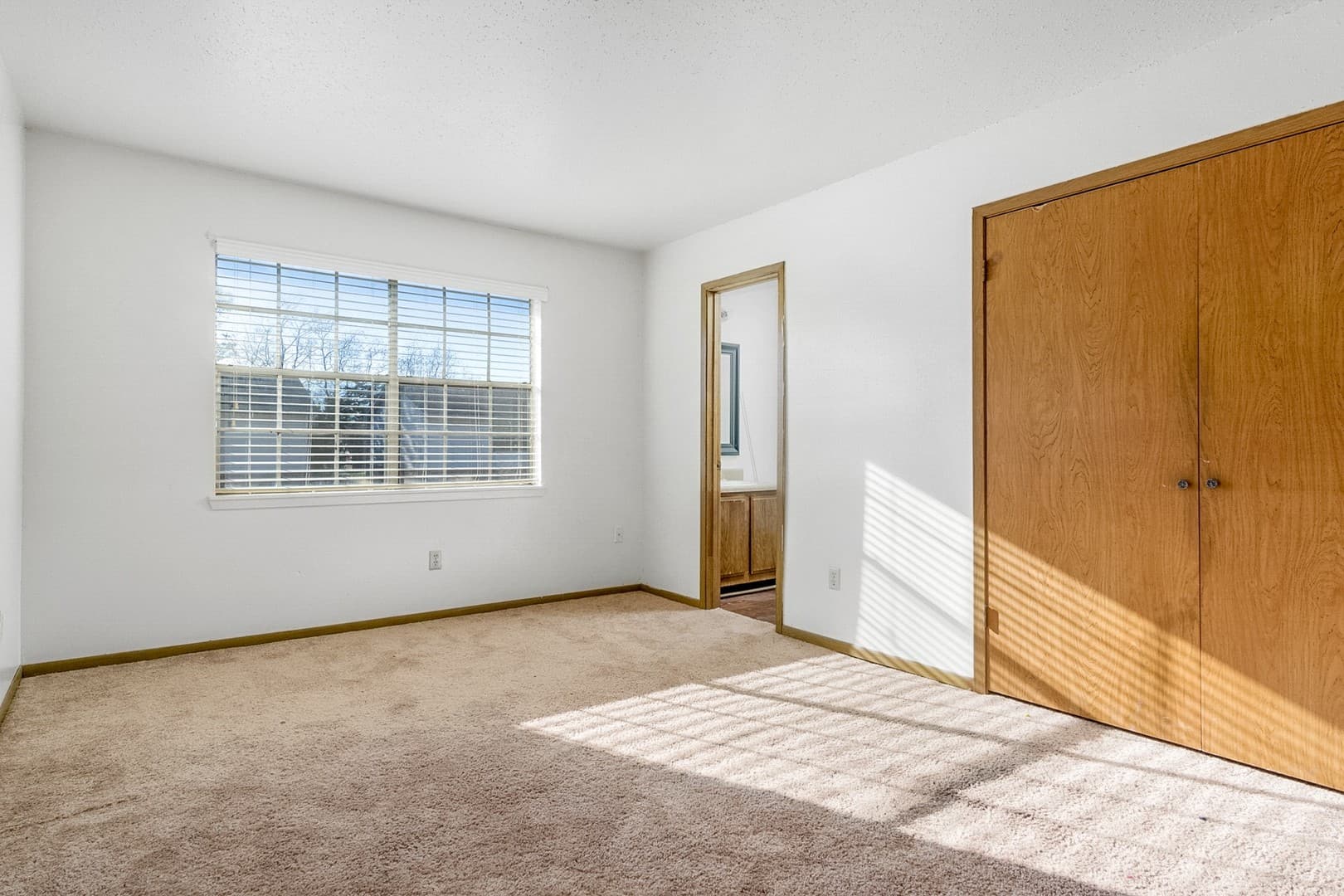 SHREVEPORT Apartment: 7200 JEWELLA AVENUE